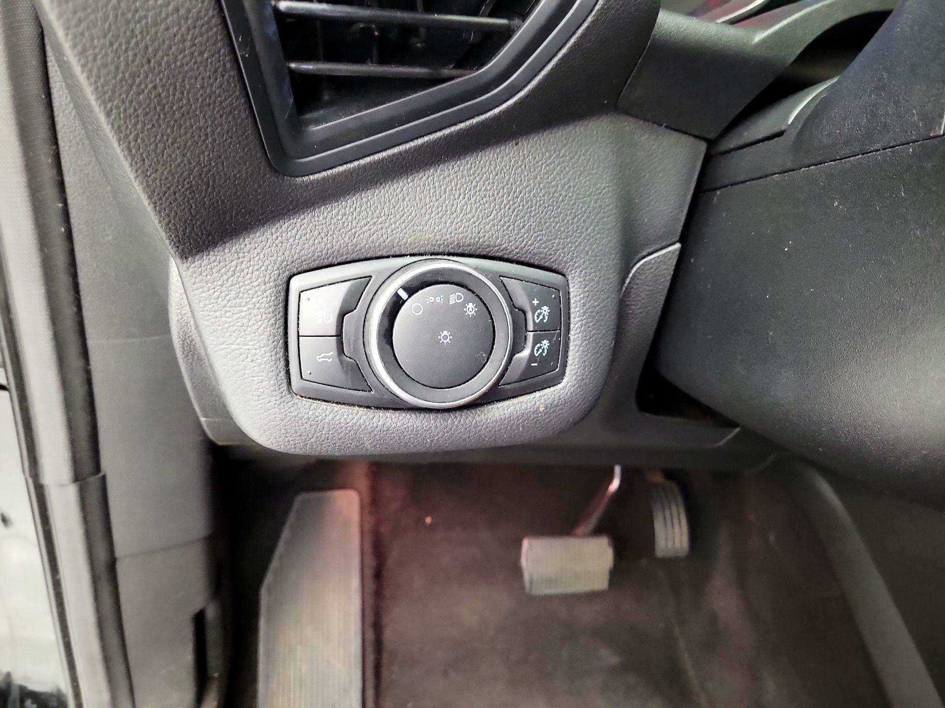 Thumbnail: 2017 Ford Escape - 13