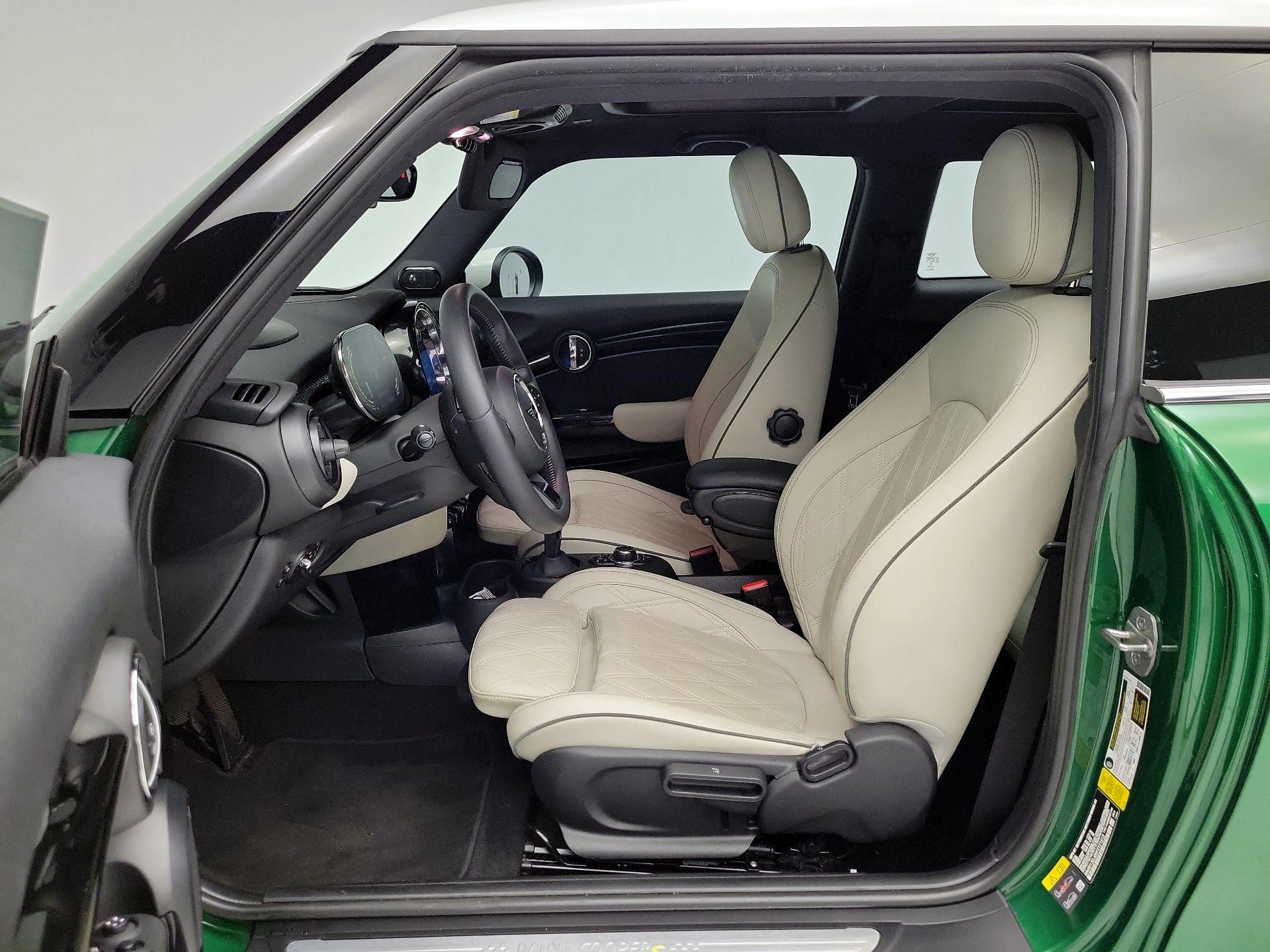 Thumbnail: 2023 MINI Cooper Hardtop - 11