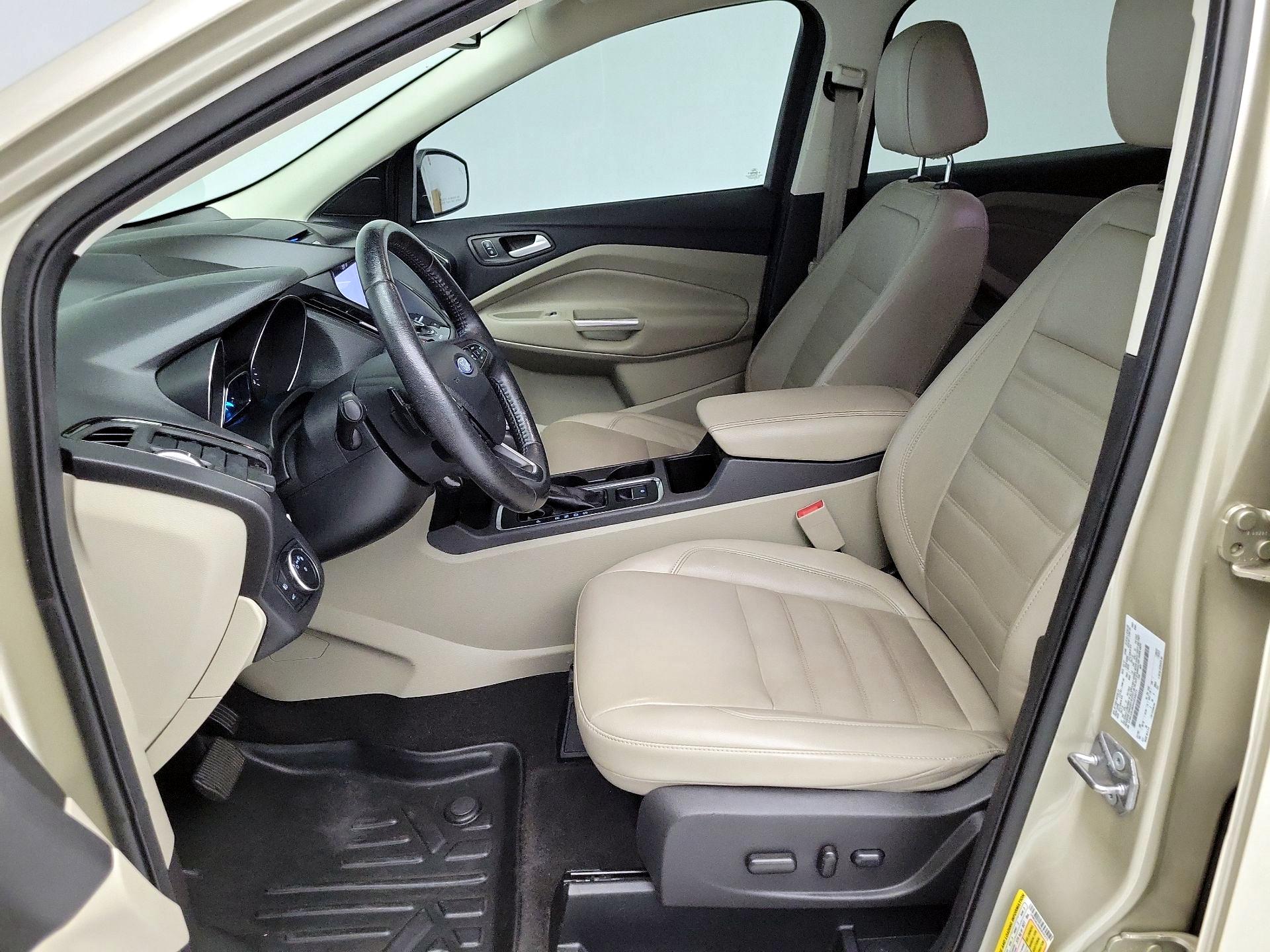 Thumbnail: 2017 Ford Escape - 11