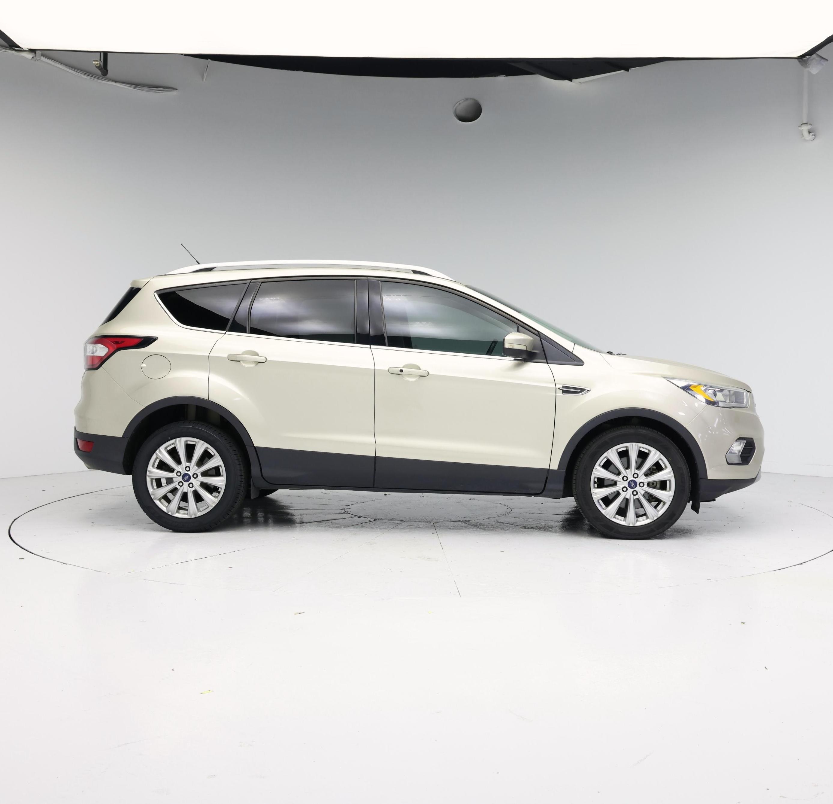 Thumbnail: 2017 Ford Escape - 7