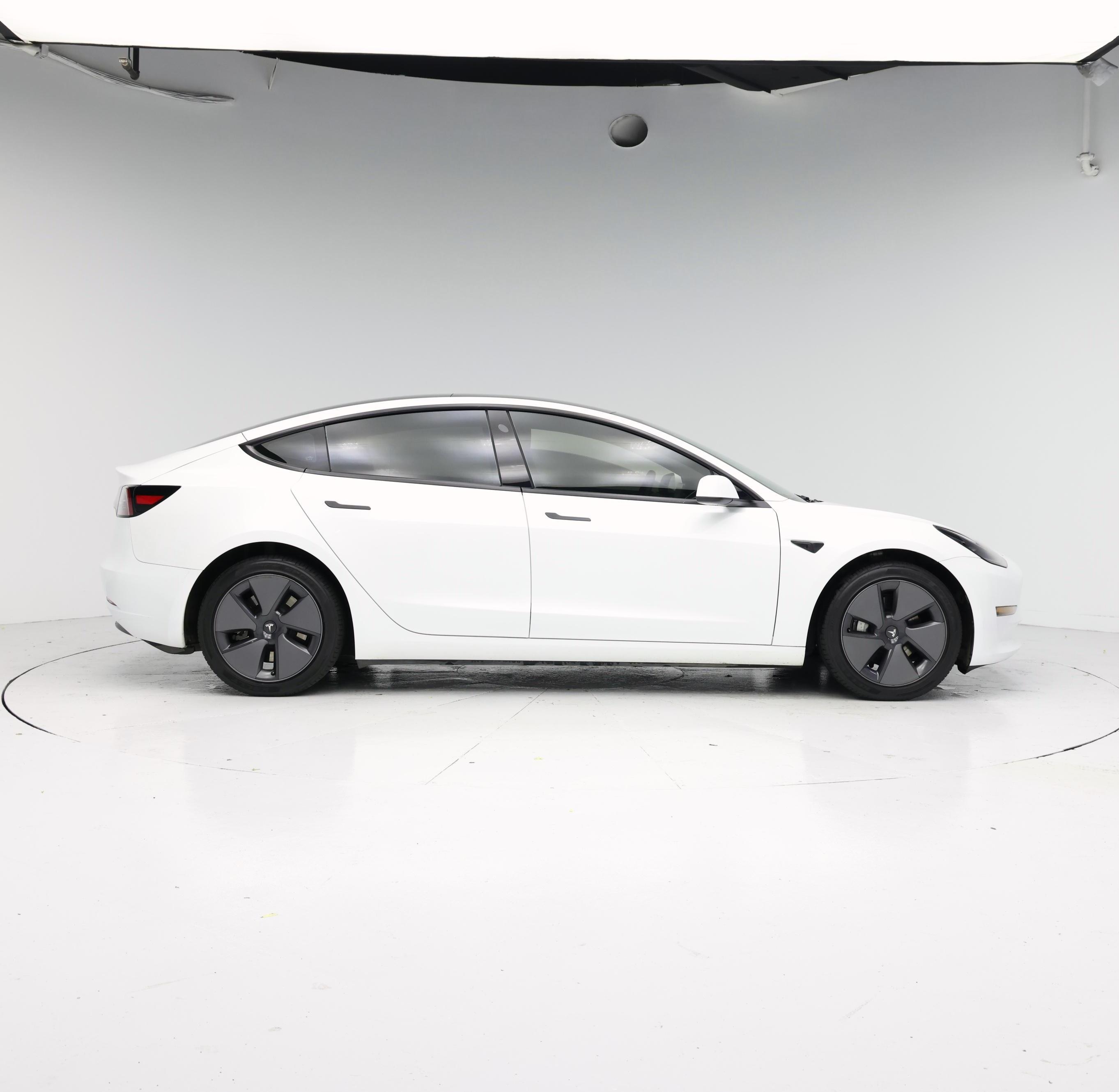 Thumbnail: 2023 Tesla Model 3 - 7