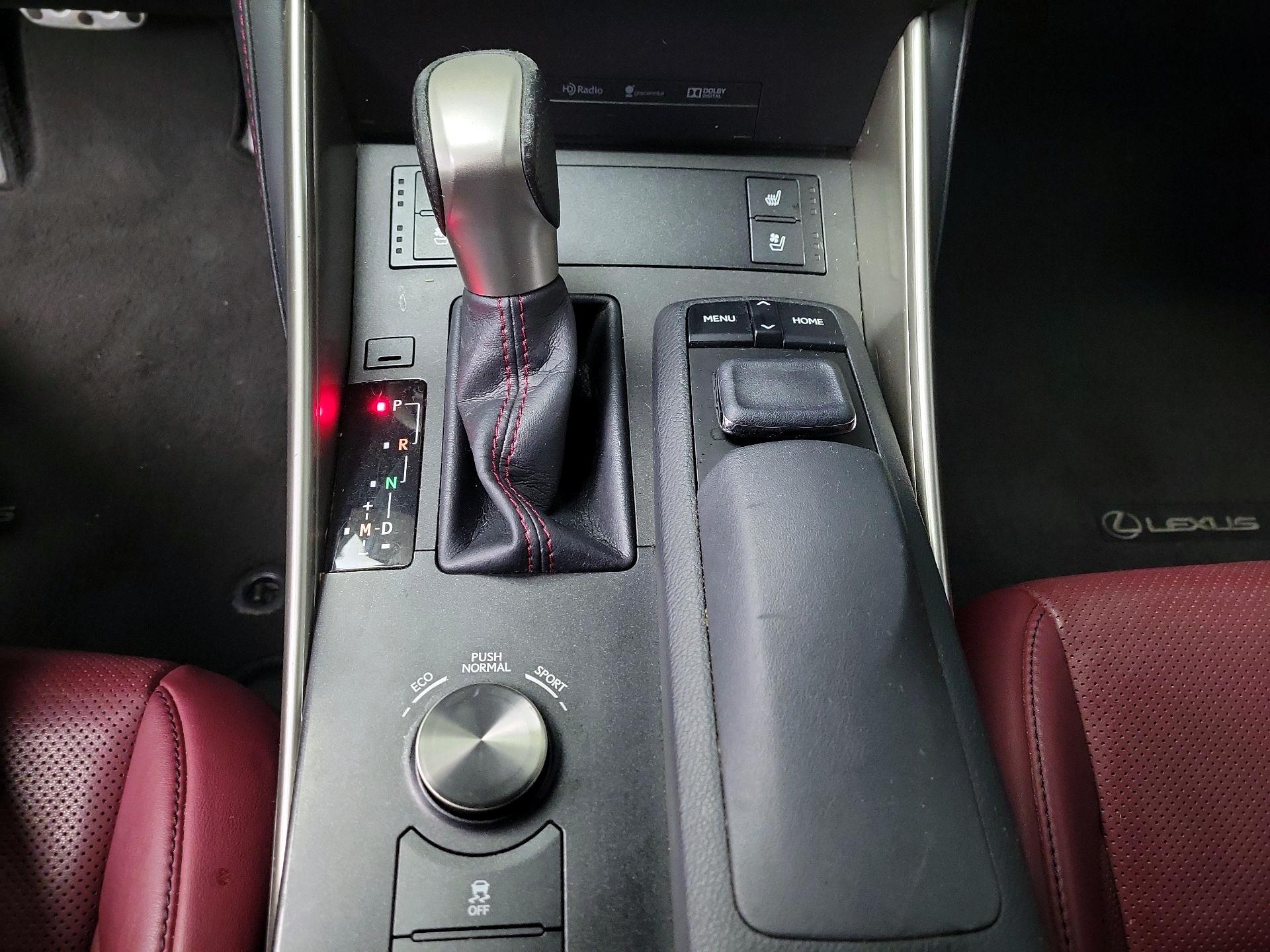 Thumbnail: 2015 Lexus IS - 18