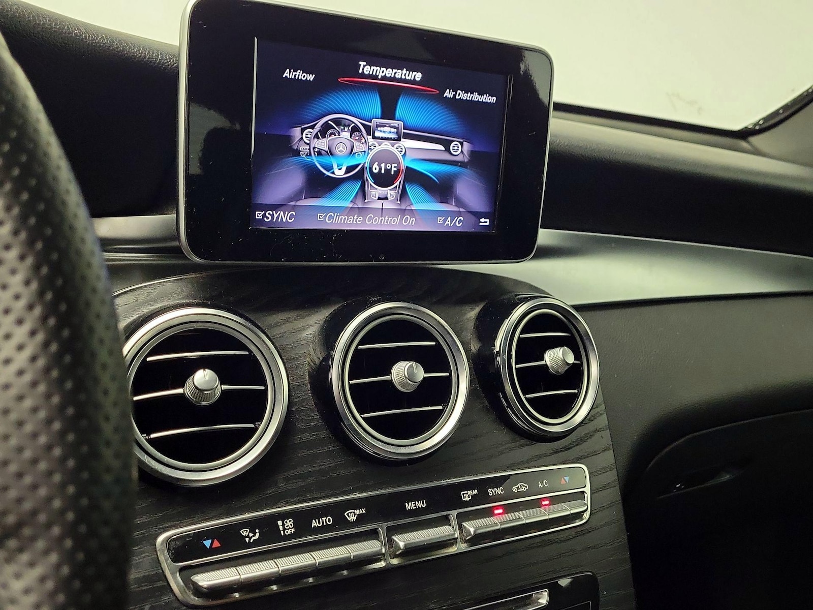 2018 Mercedes-Benz GLC GLC300 - Photo 17