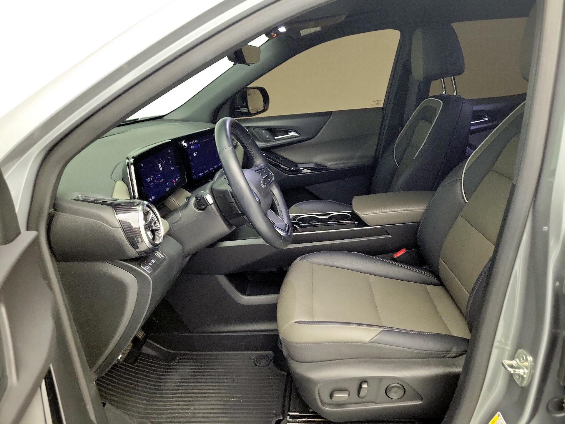 Thumbnail: 2025 Chevrolet Equinox - 11
