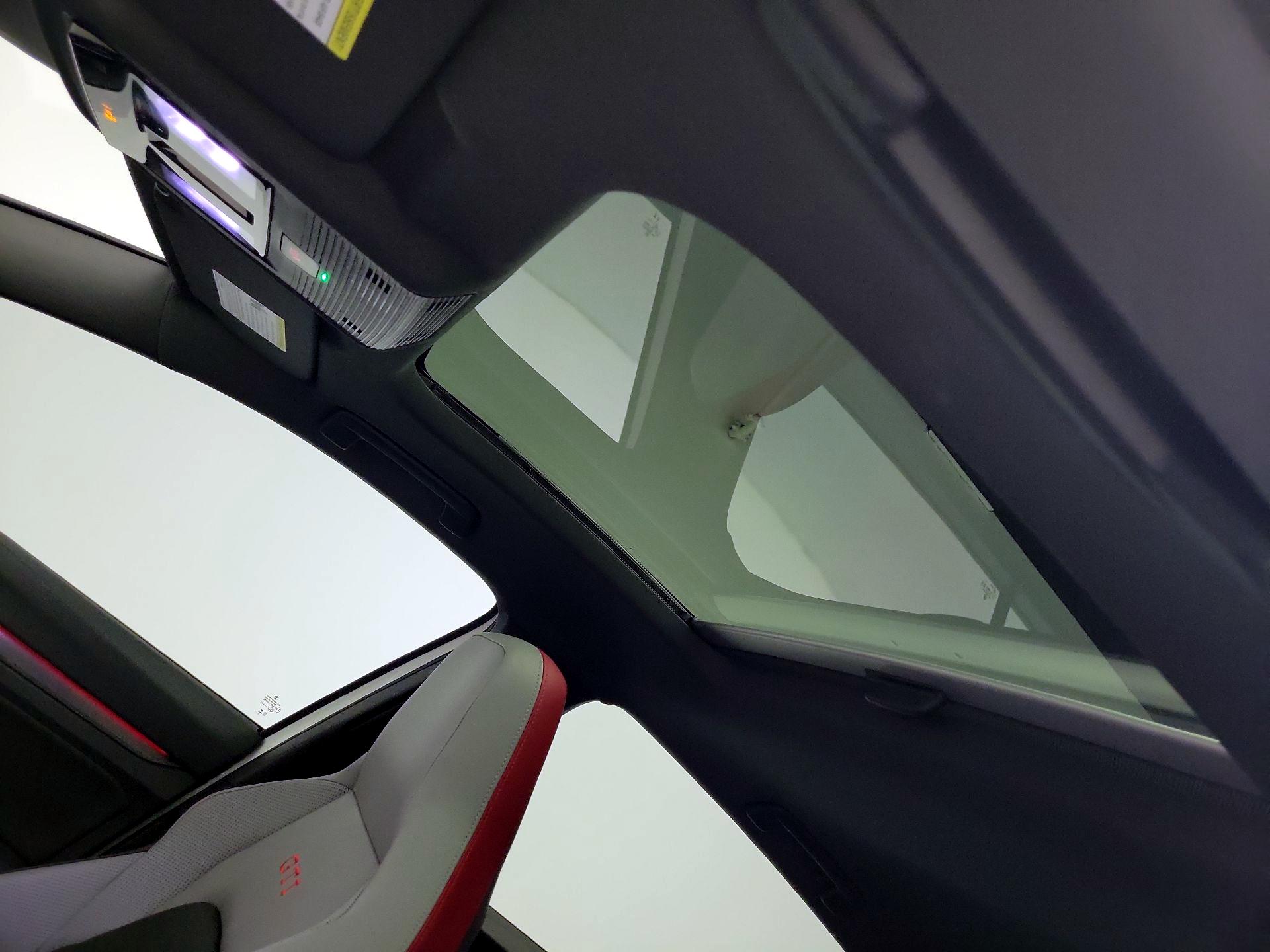 Thumbnail: 2024 Volkswagen Golf - 20