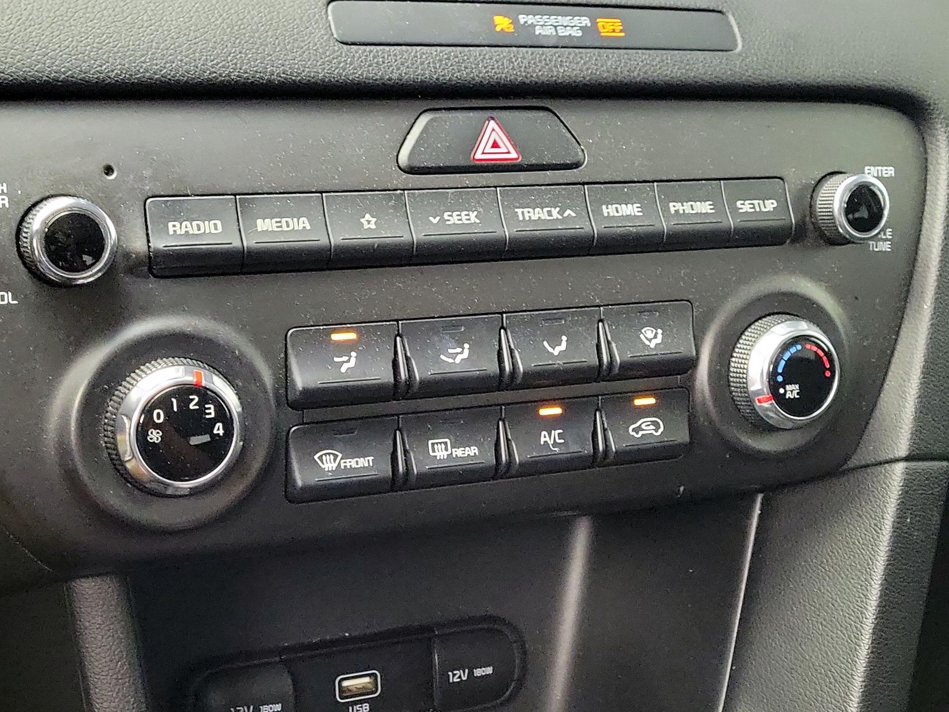 Thumbnail: 2020 Kia Sportage - 16
