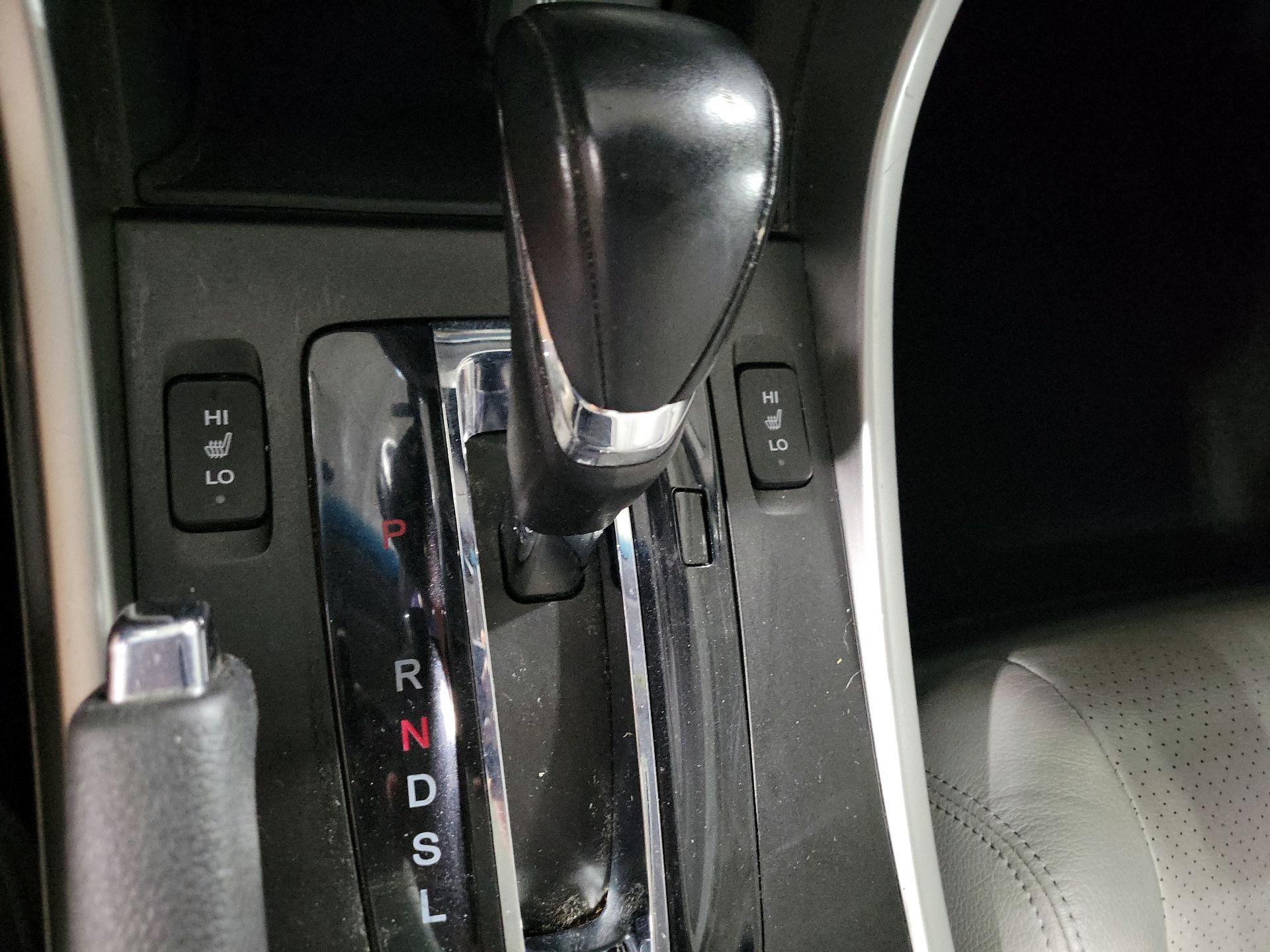 Thumbnail: 2015 Honda Accord - 16