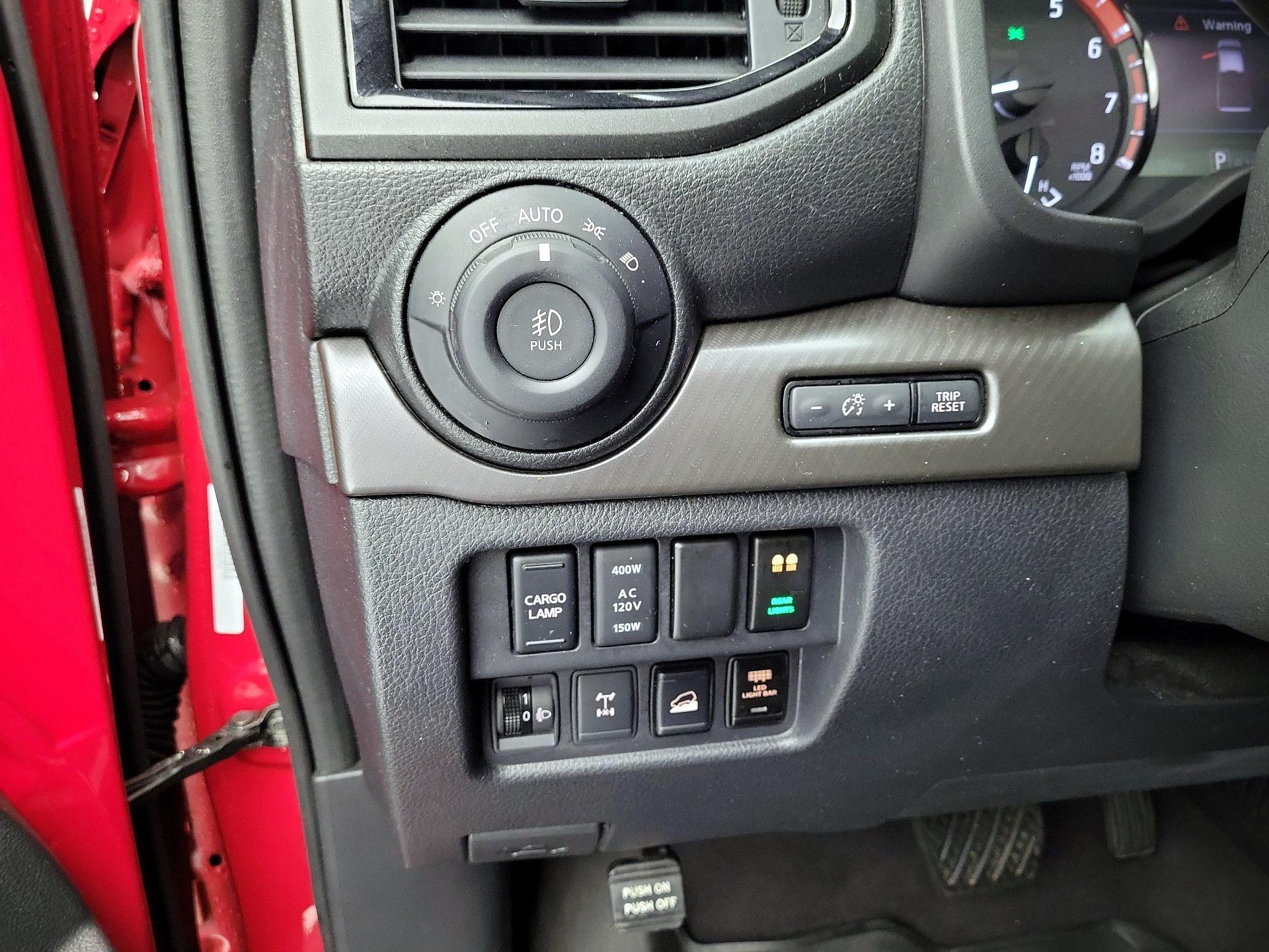 Thumbnail: 2023 Nissan Titan - 13
