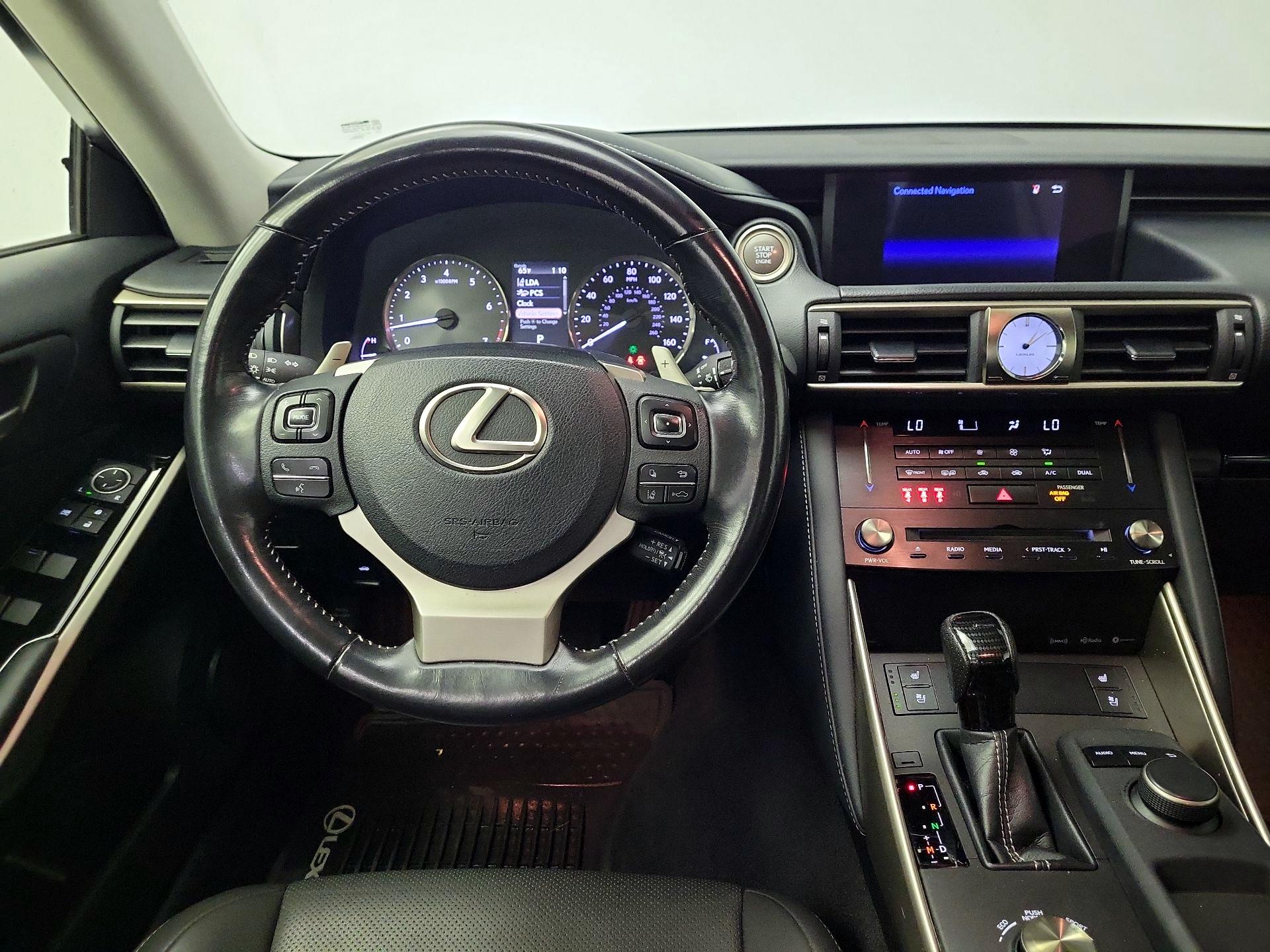 Thumbnail: 2017 Lexus IS - 10