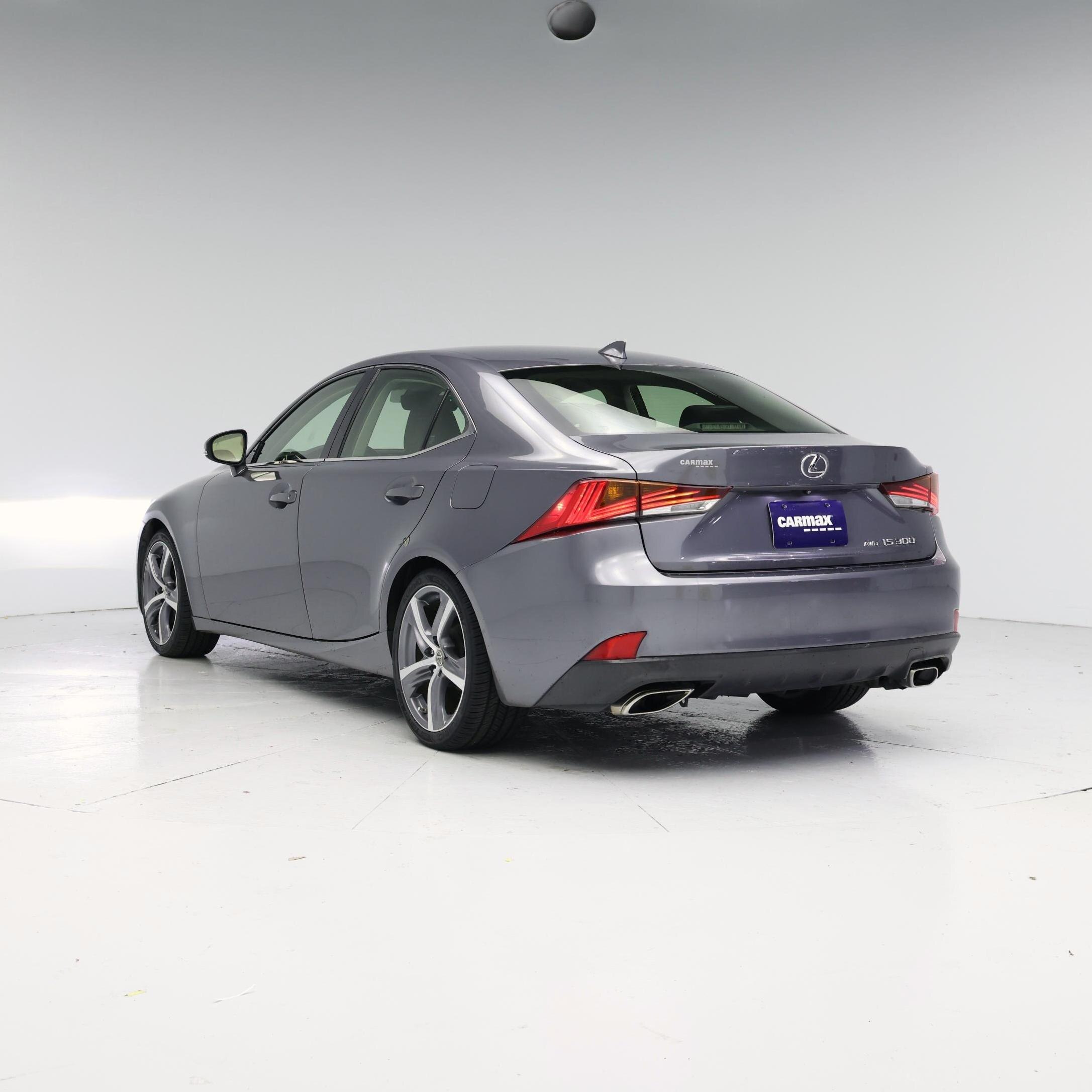 Thumbnail: 2017 Lexus IS - 2