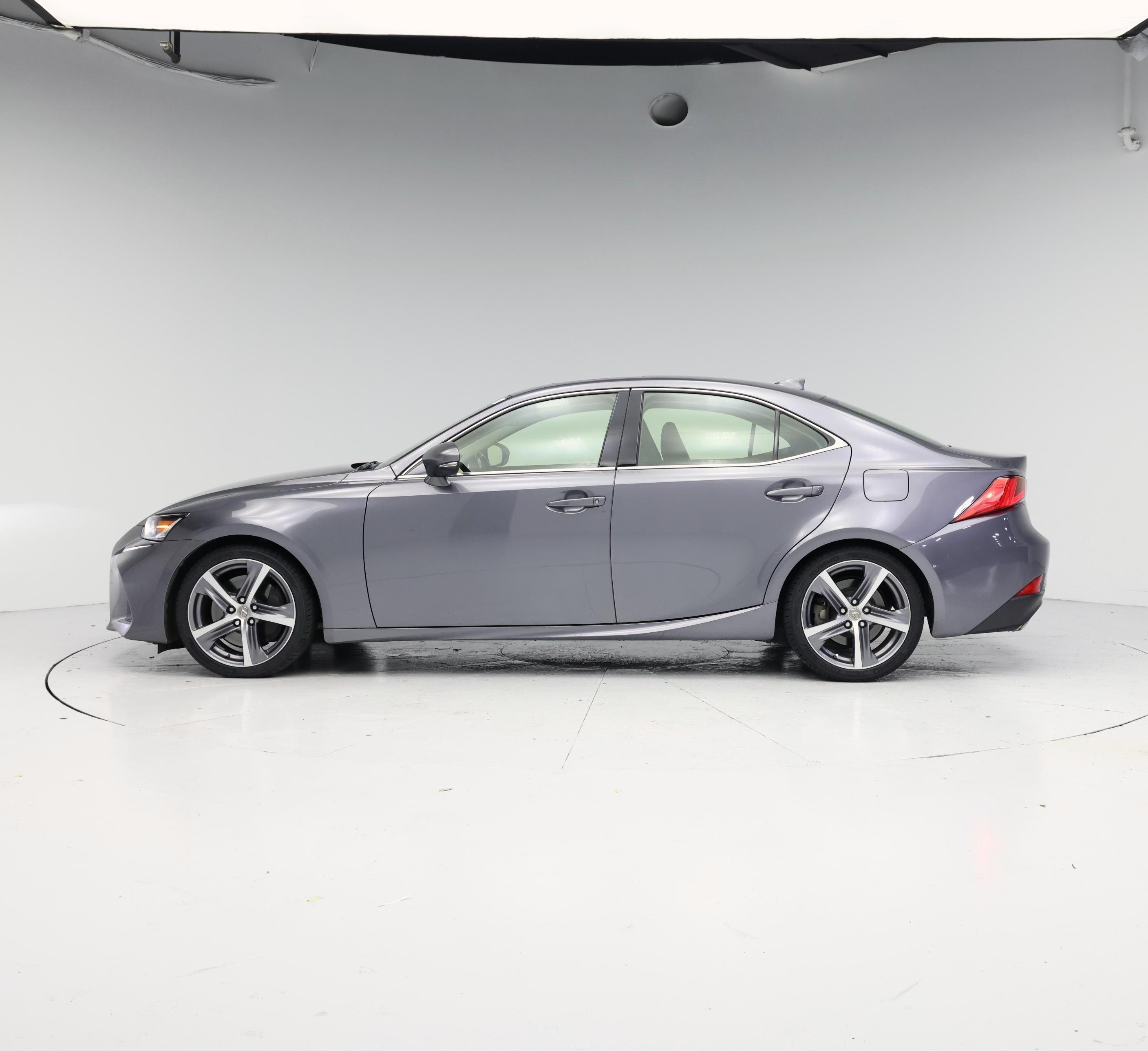 Thumbnail: 2017 Lexus IS - 3