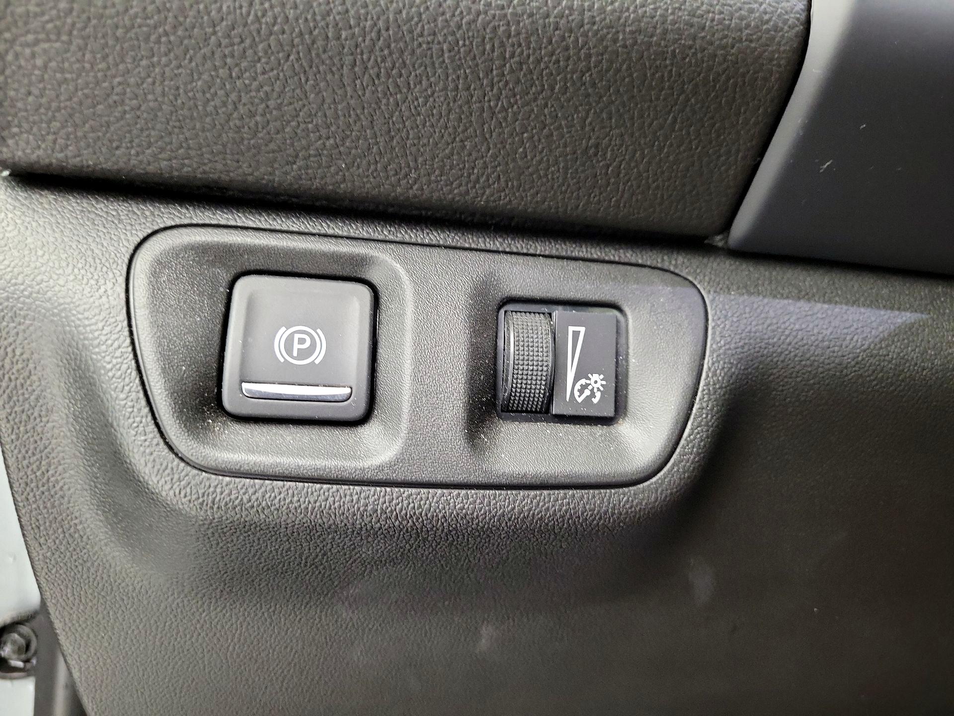 Thumbnail: 2023 GMC Acadia - 13