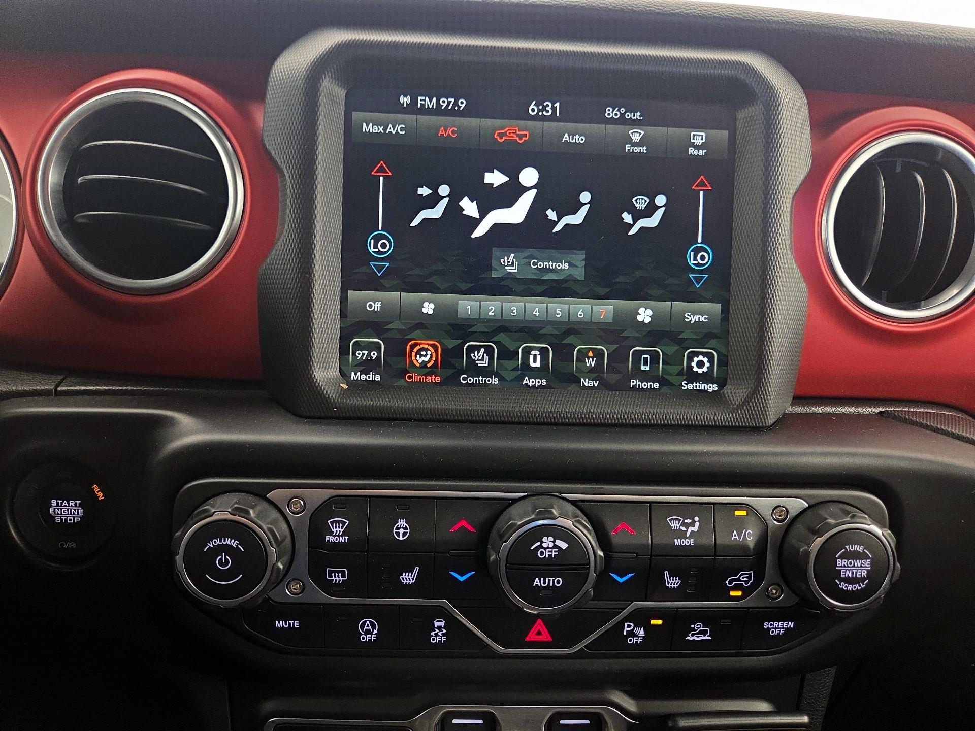 Thumbnail: 2022 Jeep Gladiator - 17