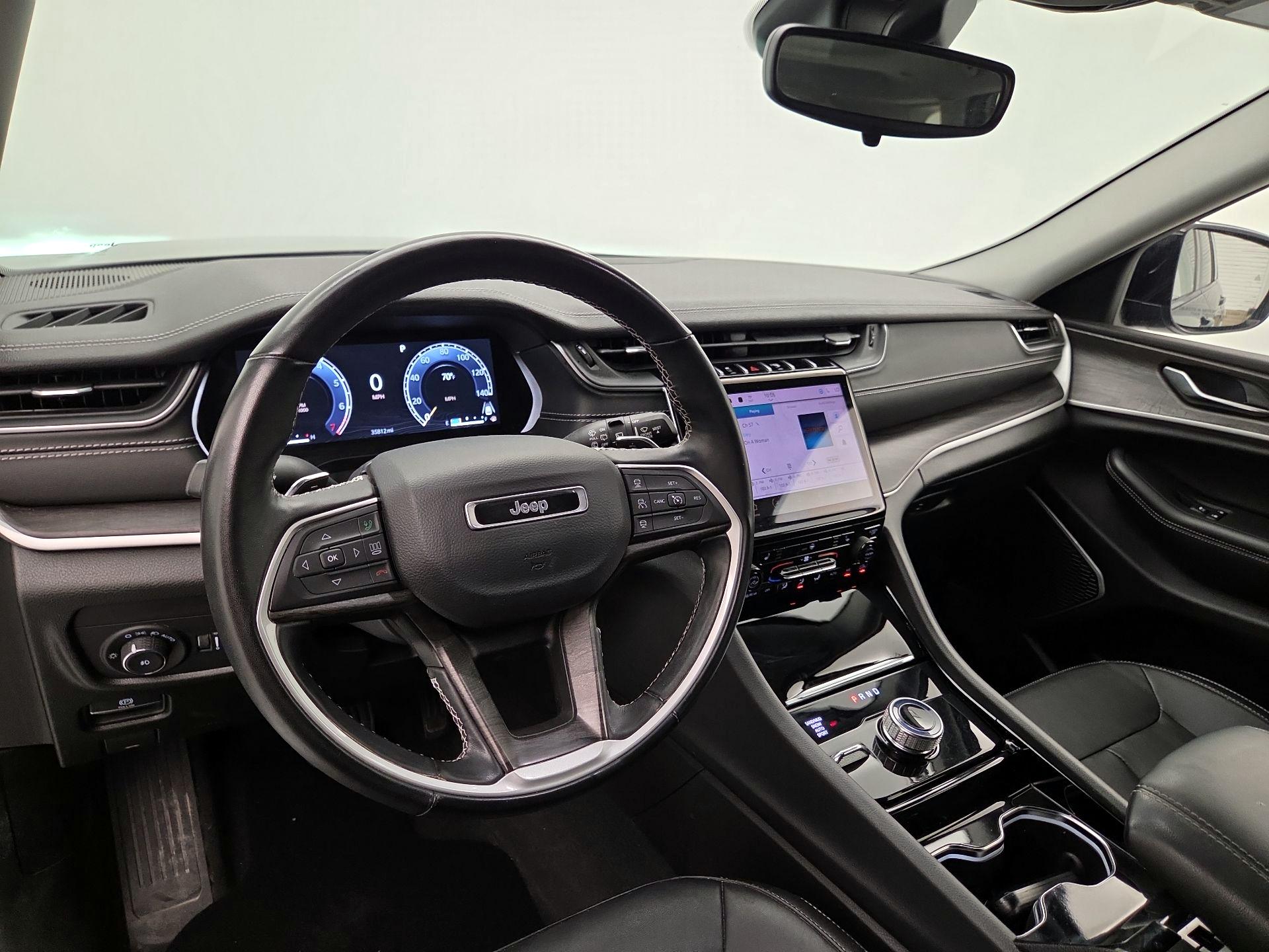 Thumbnail: 2022 Jeep Grand Cherokee - 9