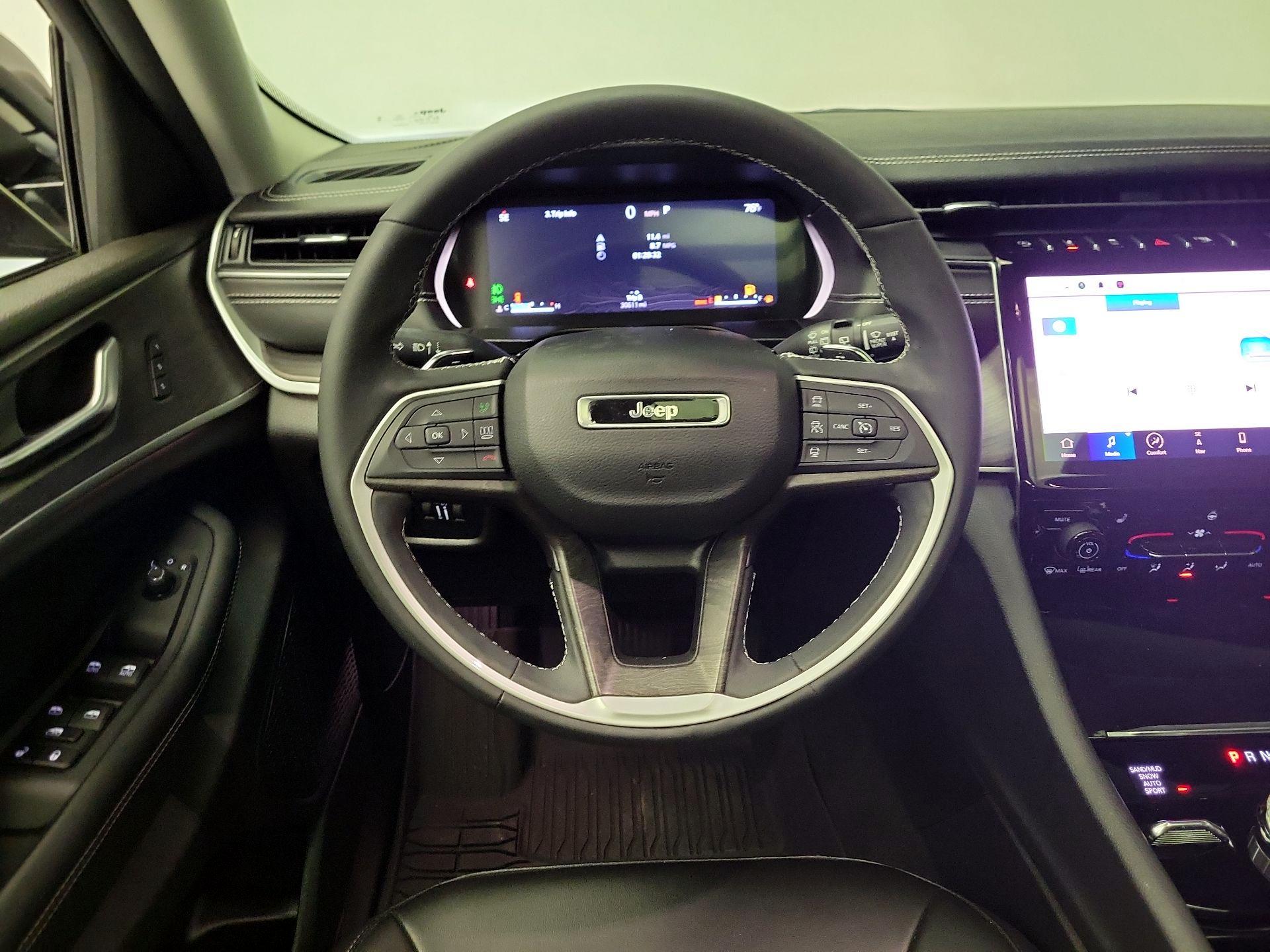 Thumbnail: 2023 Jeep Grand Cherokee L - 10