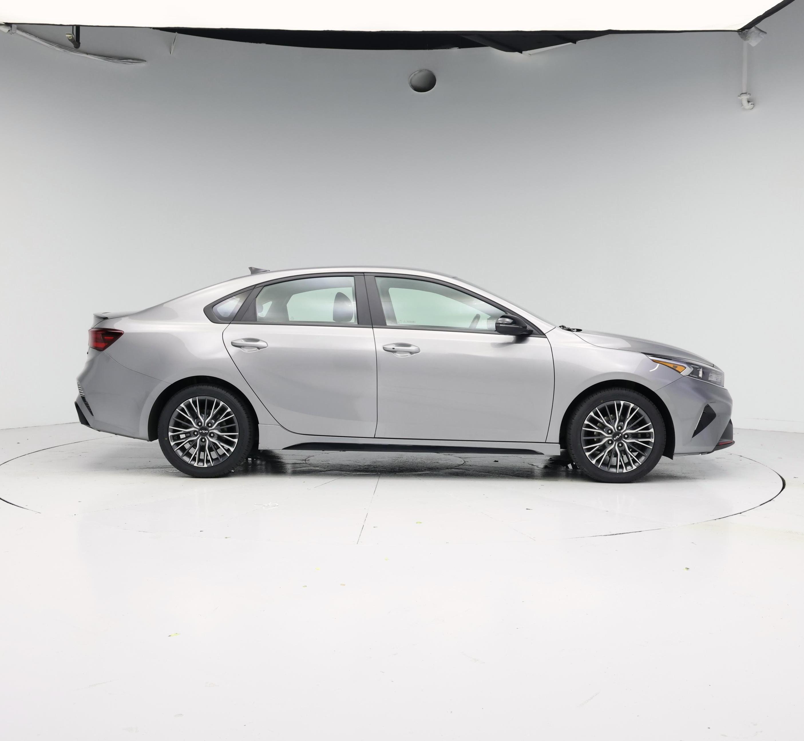 Thumbnail: 2024 Kia Forte - 7