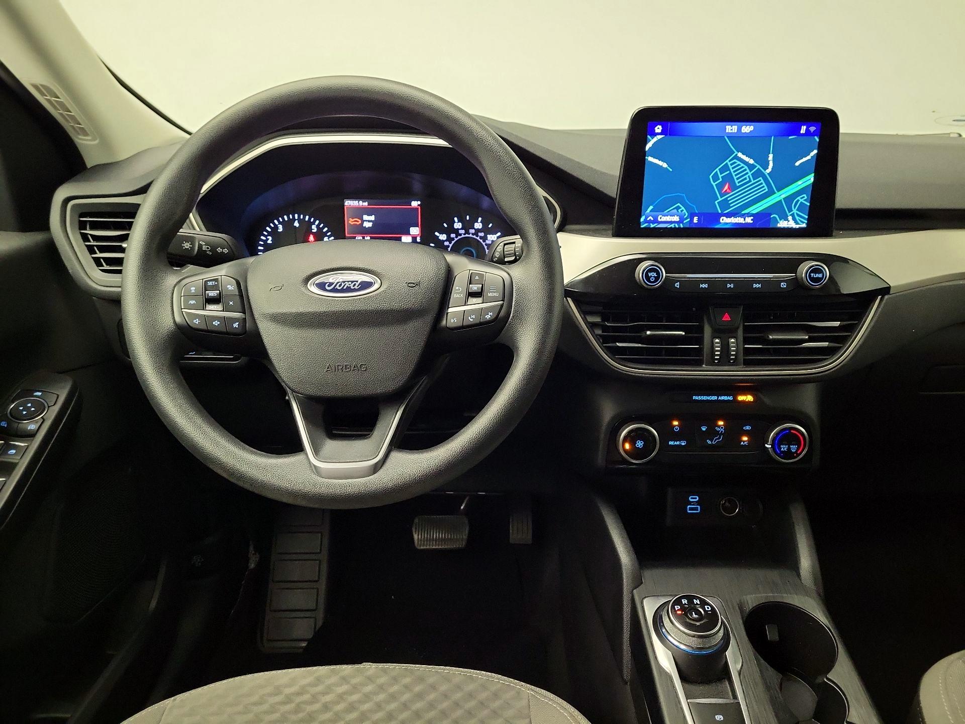 Thumbnail: 2022 Ford Escape - 10