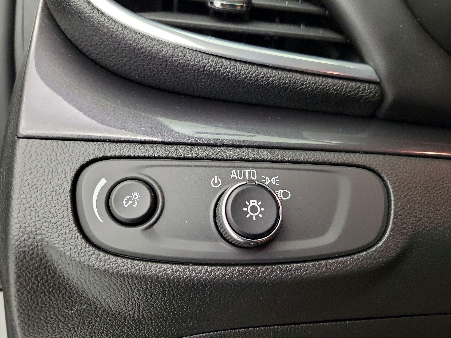 Thumbnail: 2022 Buick Encore - 13