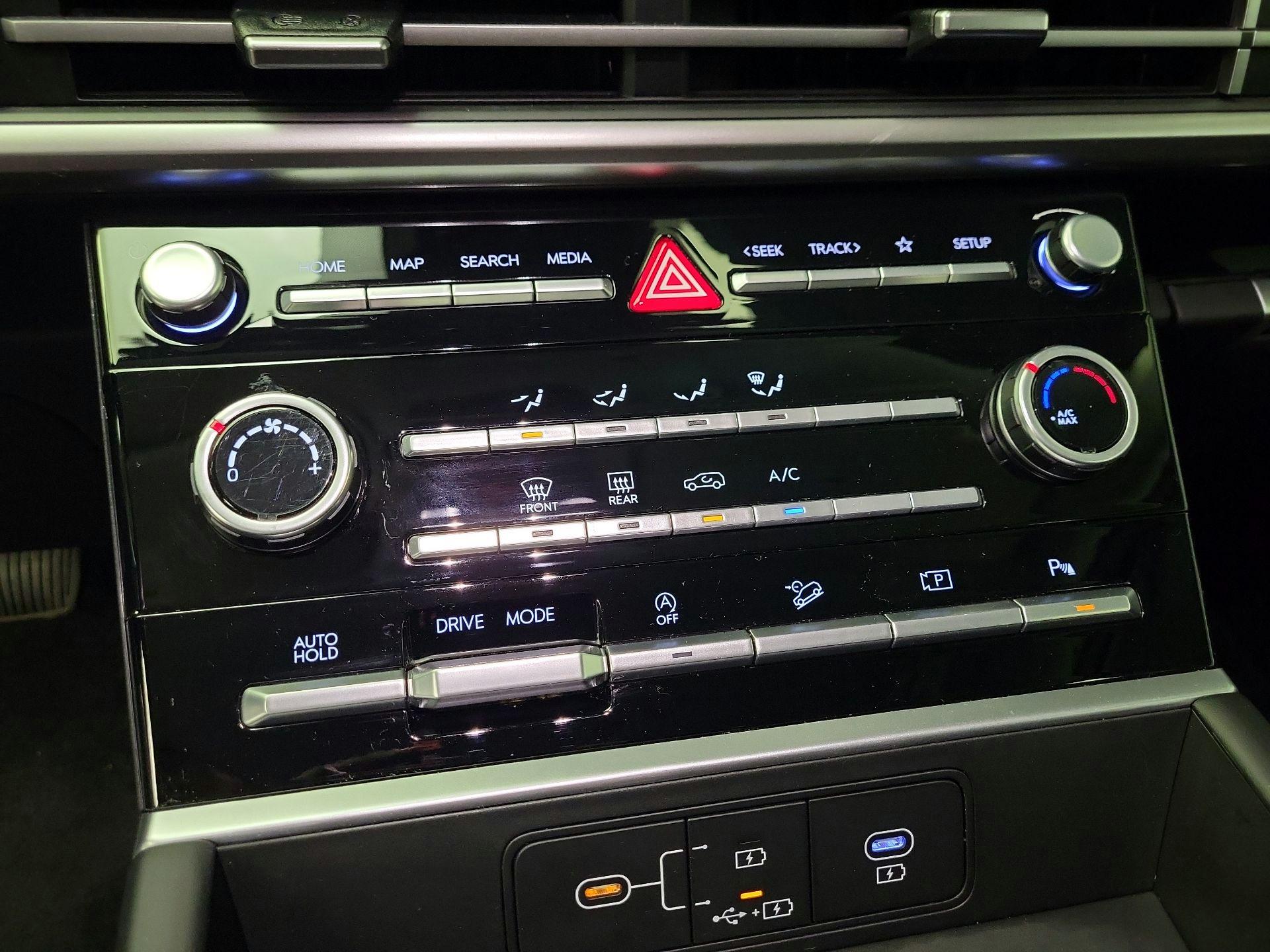 Thumbnail: 2024 Hyundai Santa Fe - 16