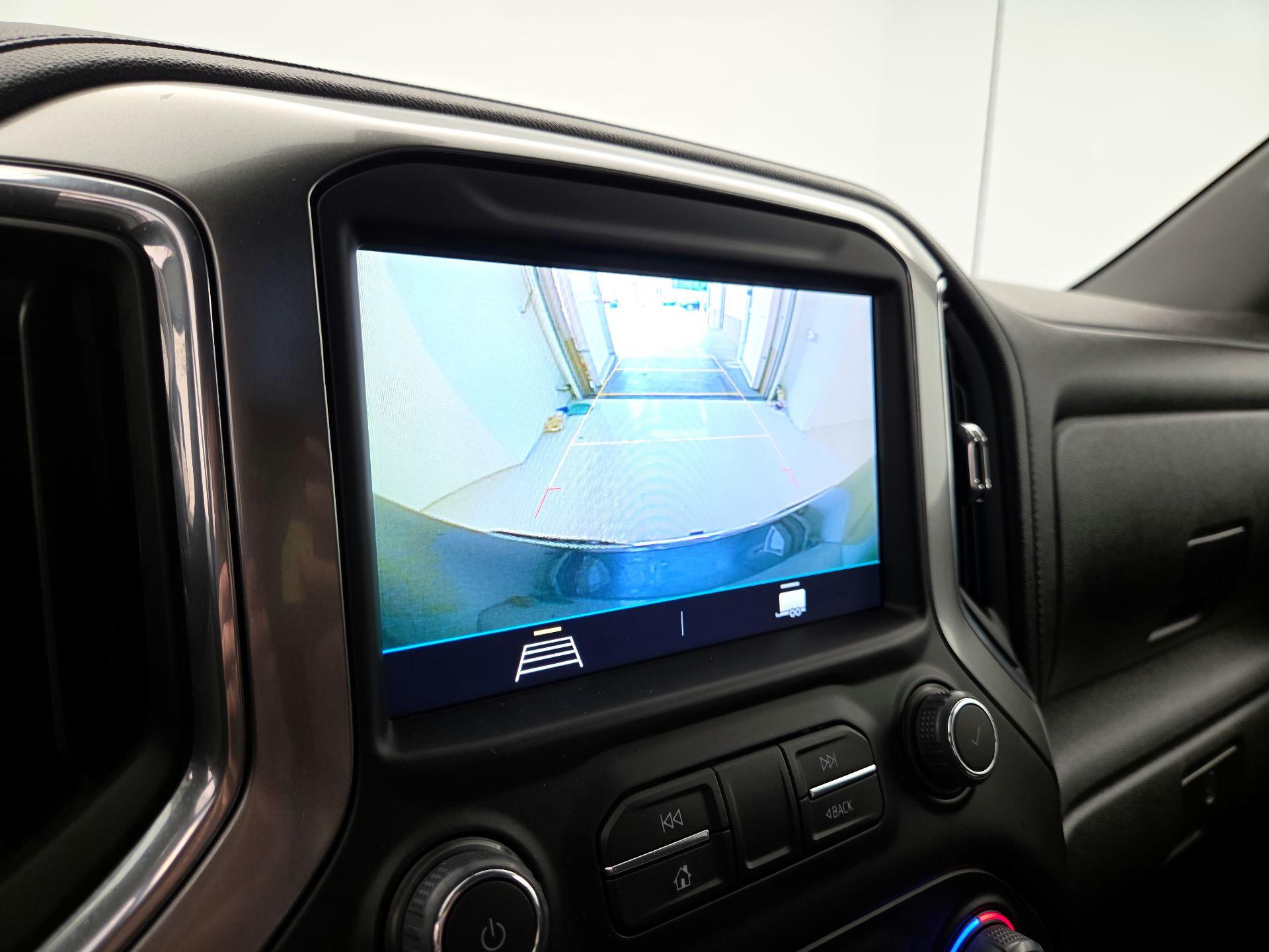 Thumbnail: 2021 Chevrolet Silverado 1500 - 14