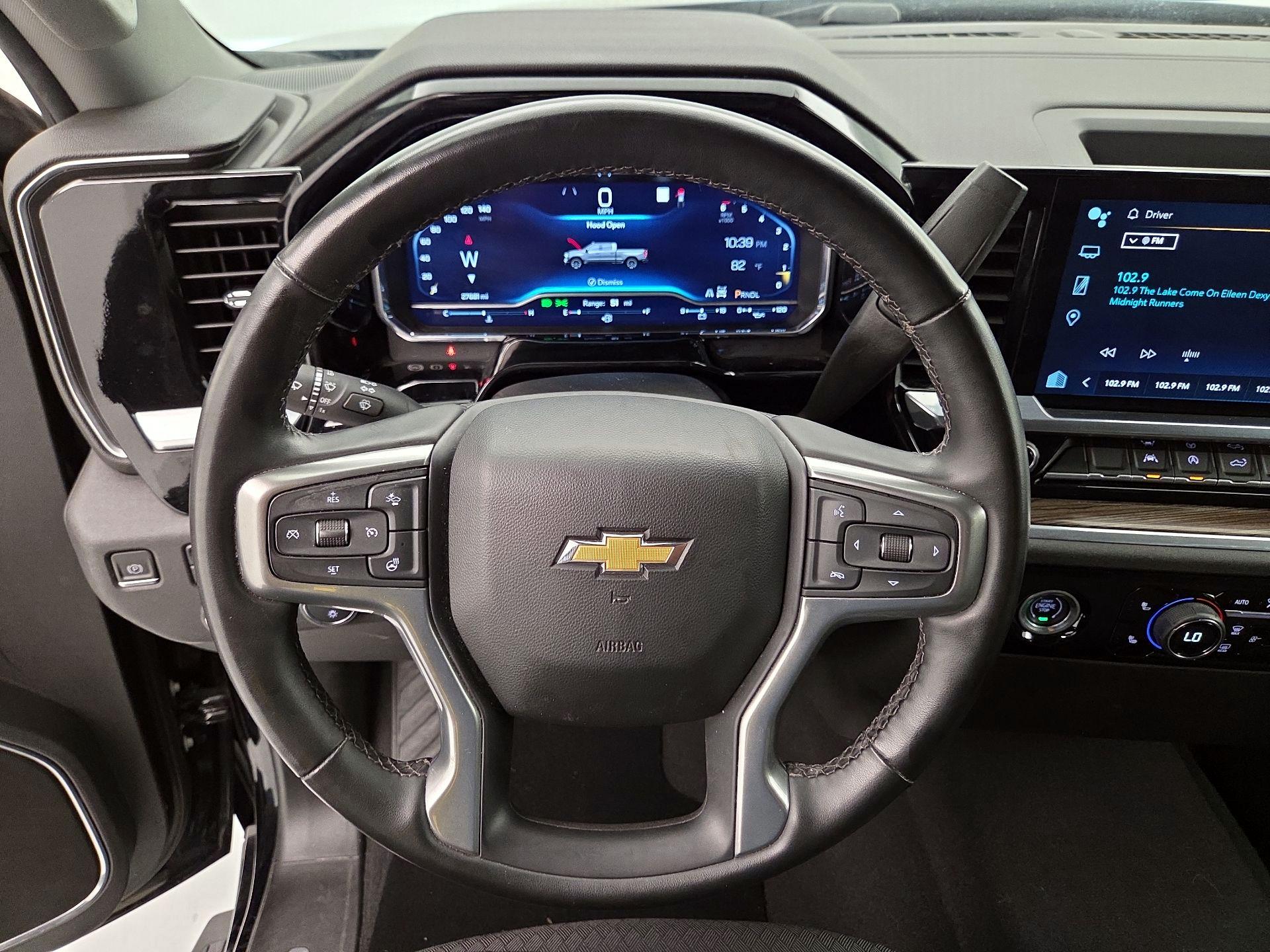 Thumbnail: 2023 Chevrolet Silverado 1500 - 10