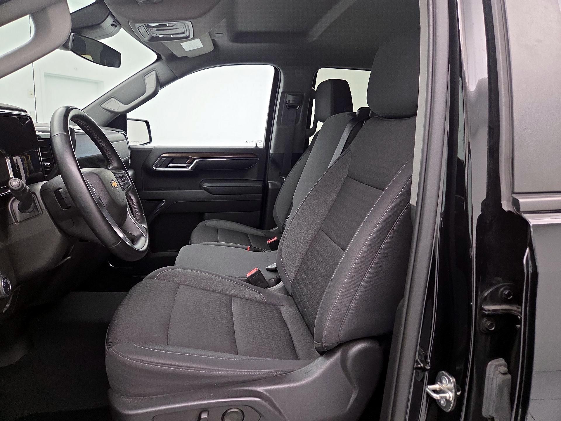 Thumbnail: 2023 Chevrolet Silverado 1500 - 11