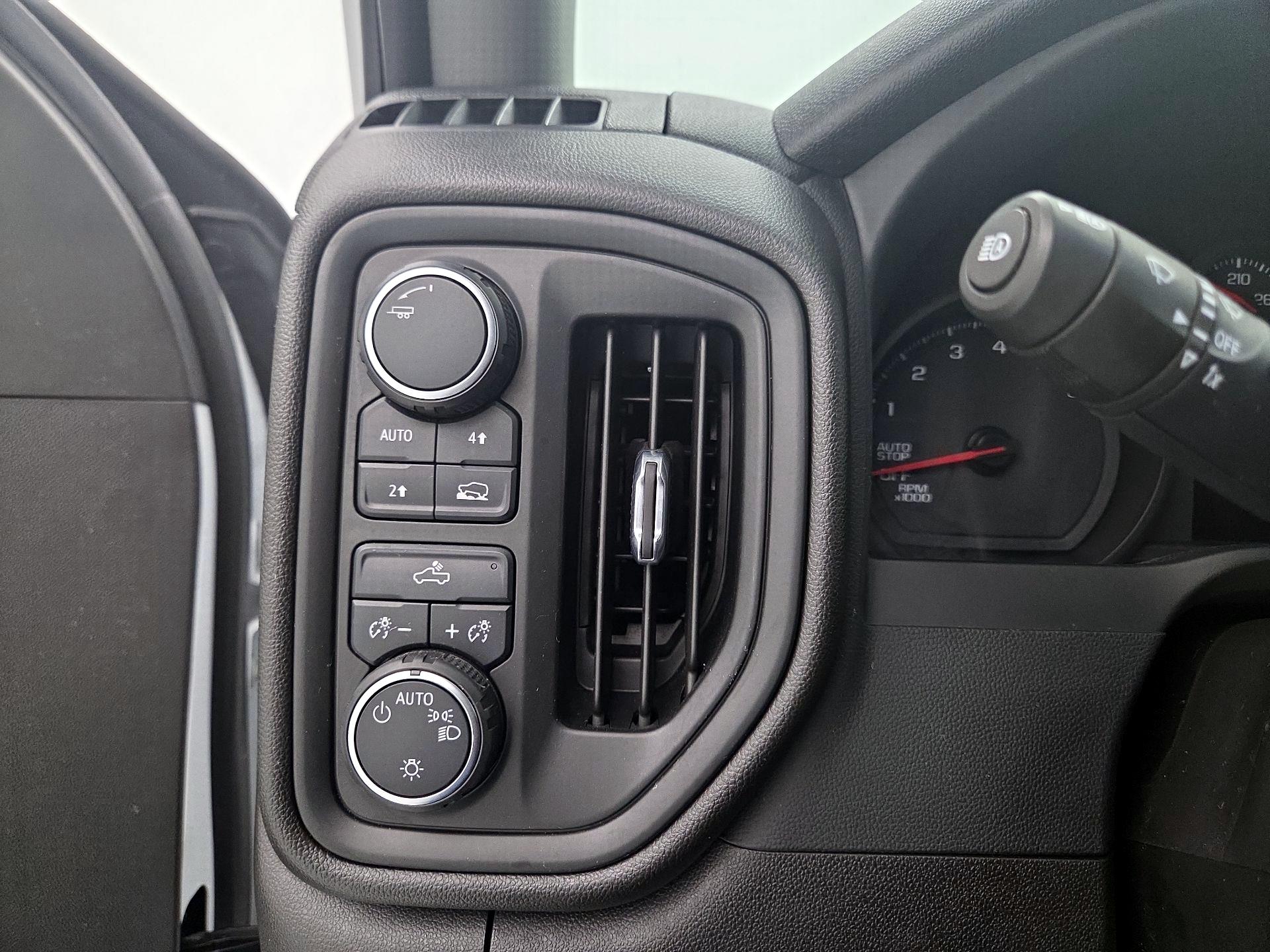 Thumbnail: 2022 Chevrolet Silverado 1500 - 13