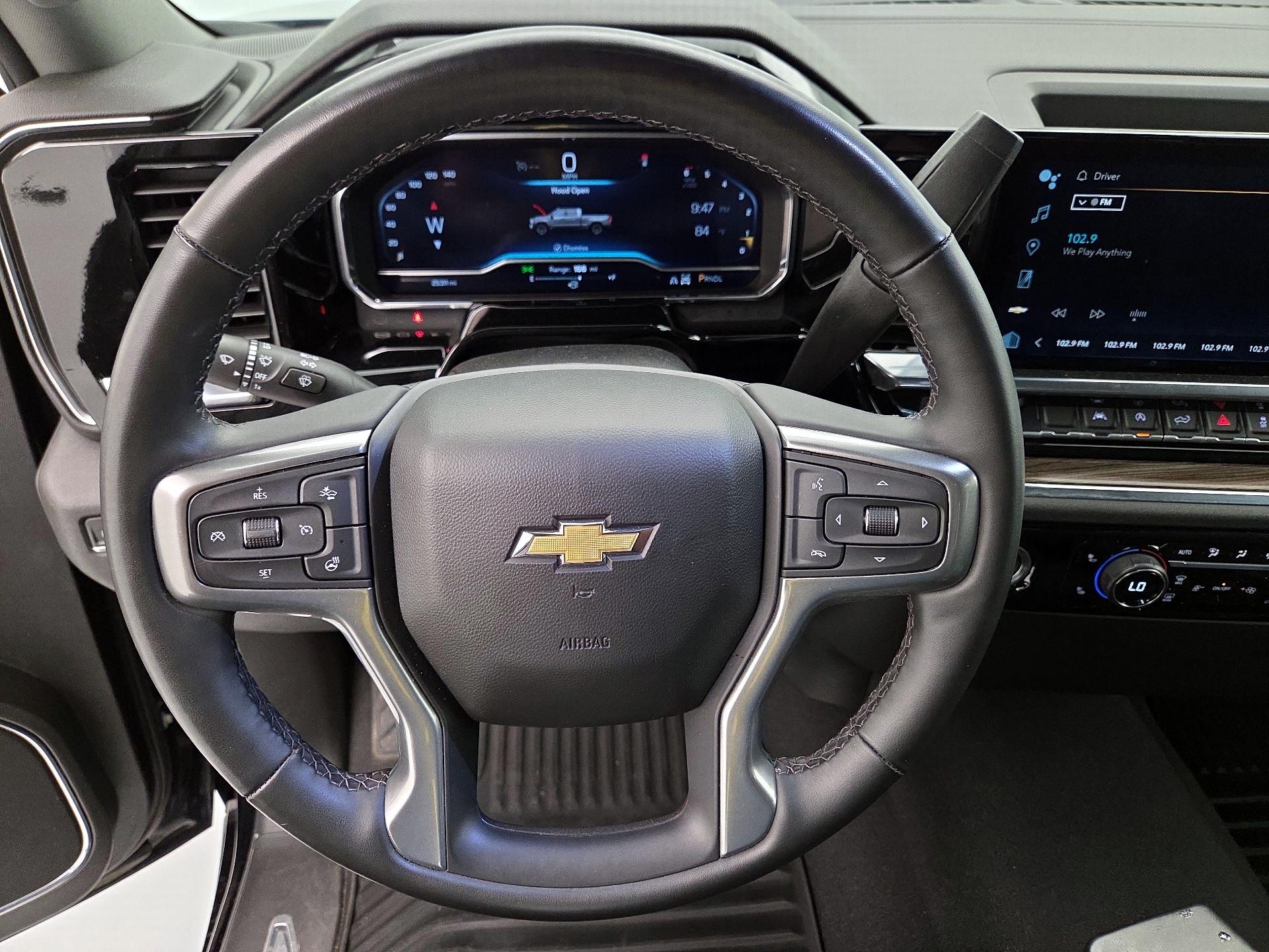 Thumbnail: 2023 Chevrolet Silverado 1500 - 10