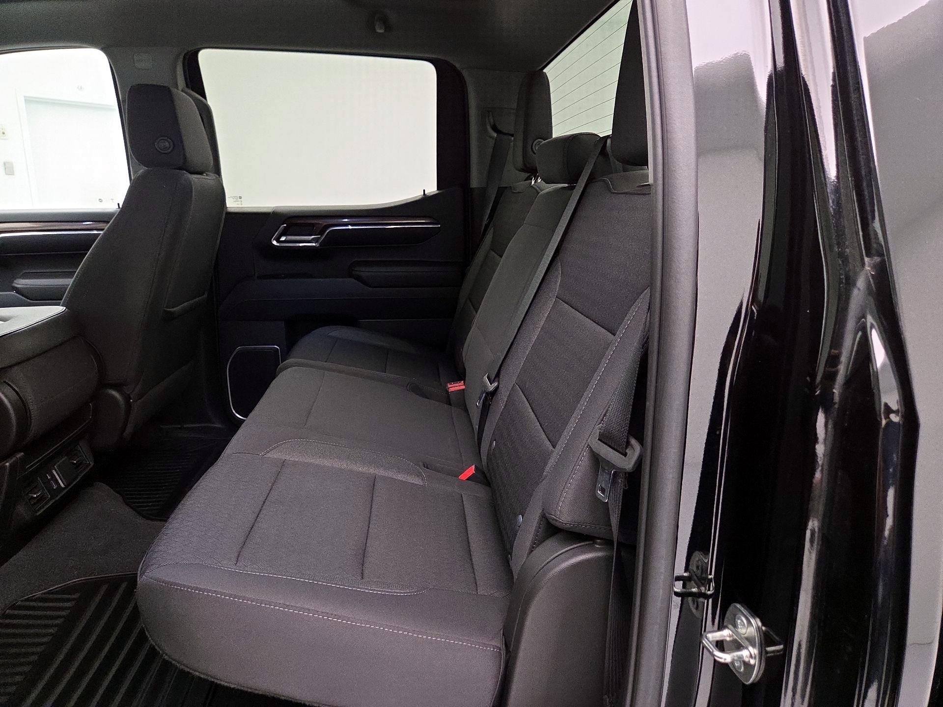 Thumbnail: 2023 Chevrolet Silverado 1500 - 19