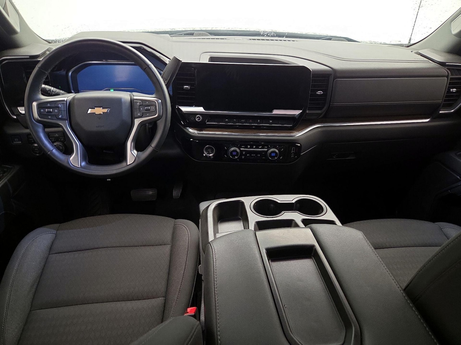 2023 Chevrolet Silverado 1500 LT - Photo 10