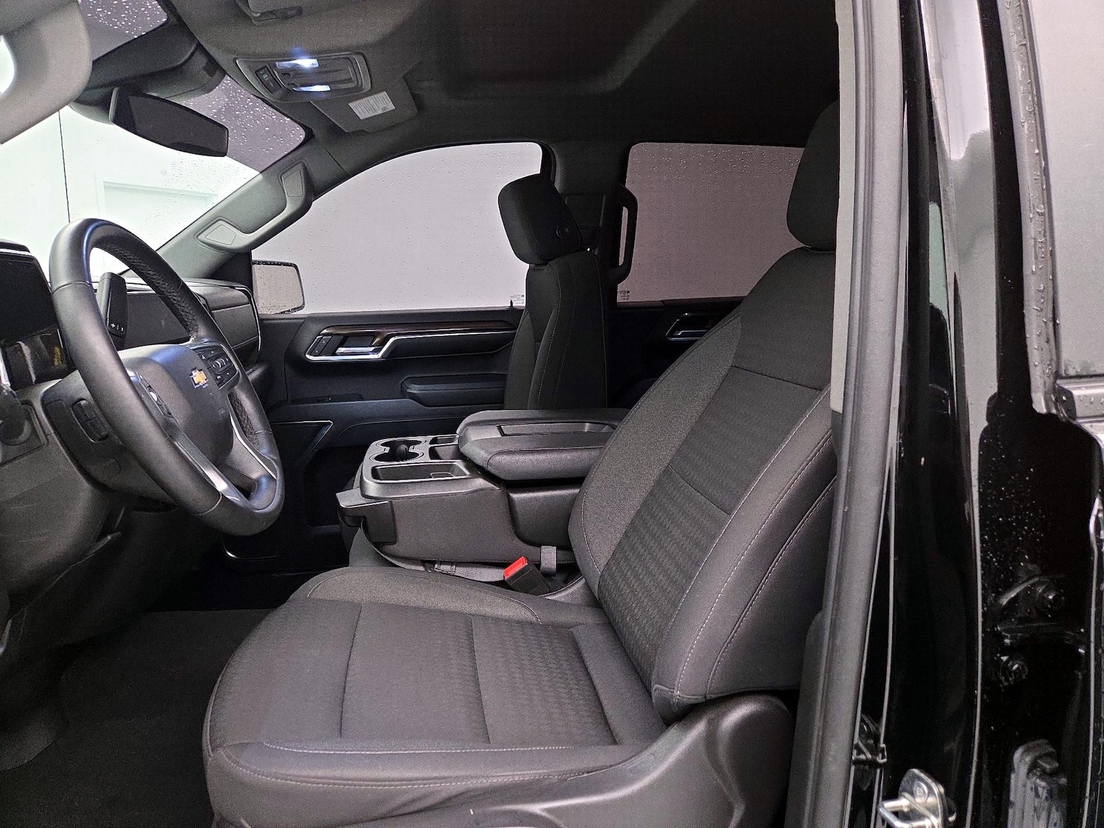 2023 Chevrolet Silverado 1500 LT - Photo 12