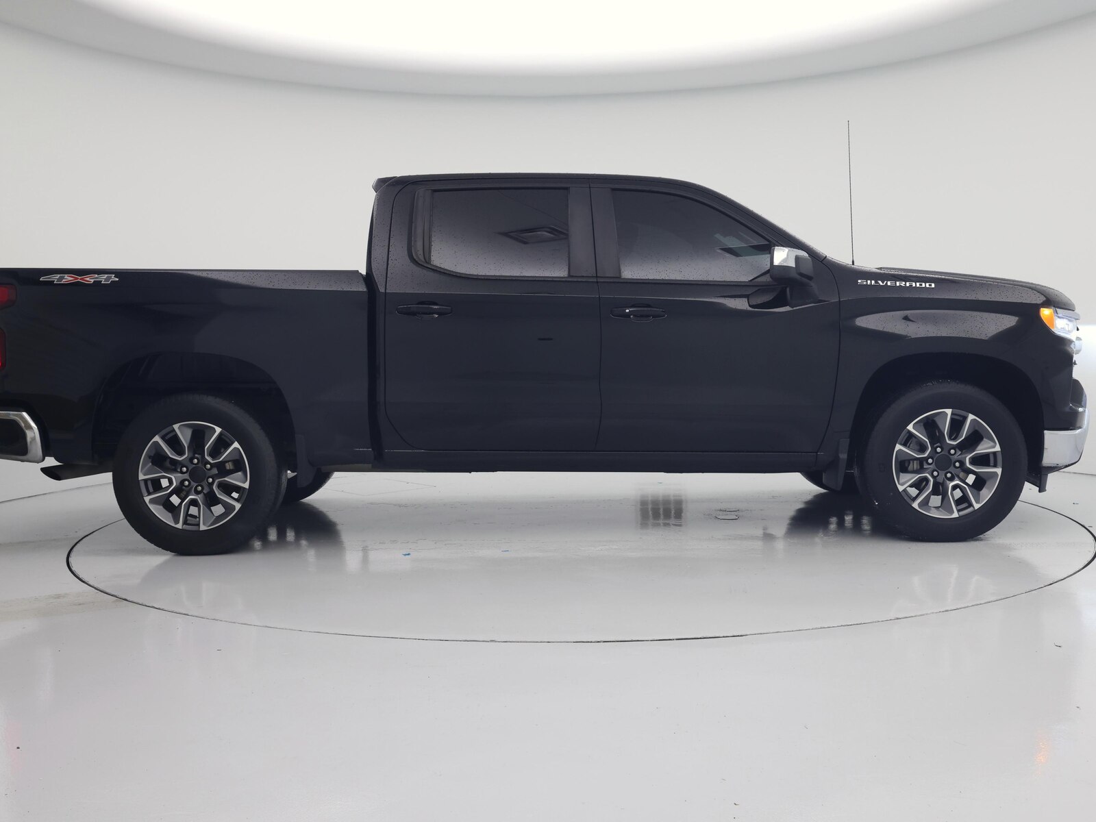2023 Chevrolet Silverado 1500 LT - Photo 8
