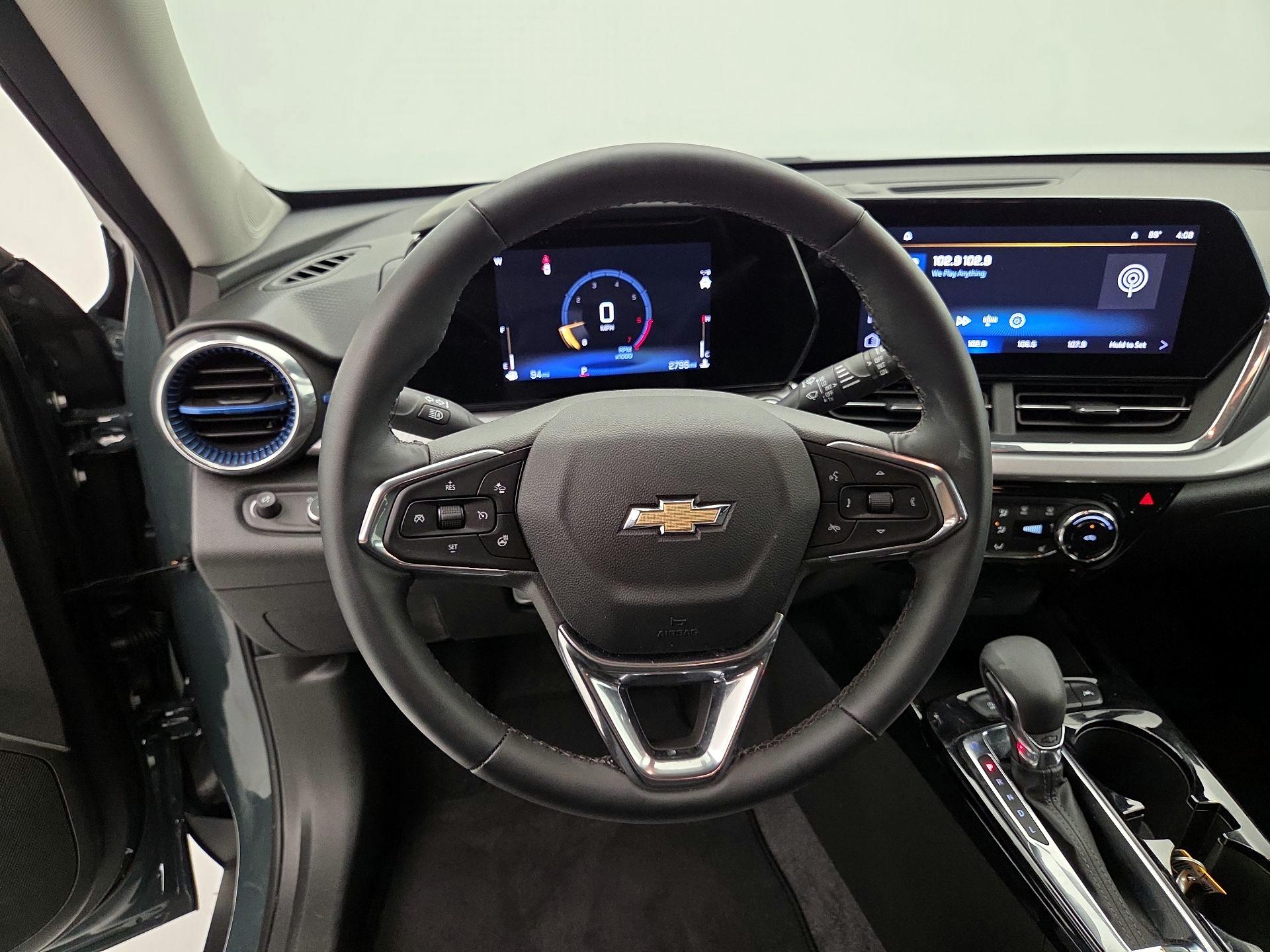 Thumbnail: 2025 Chevrolet Trax - 10