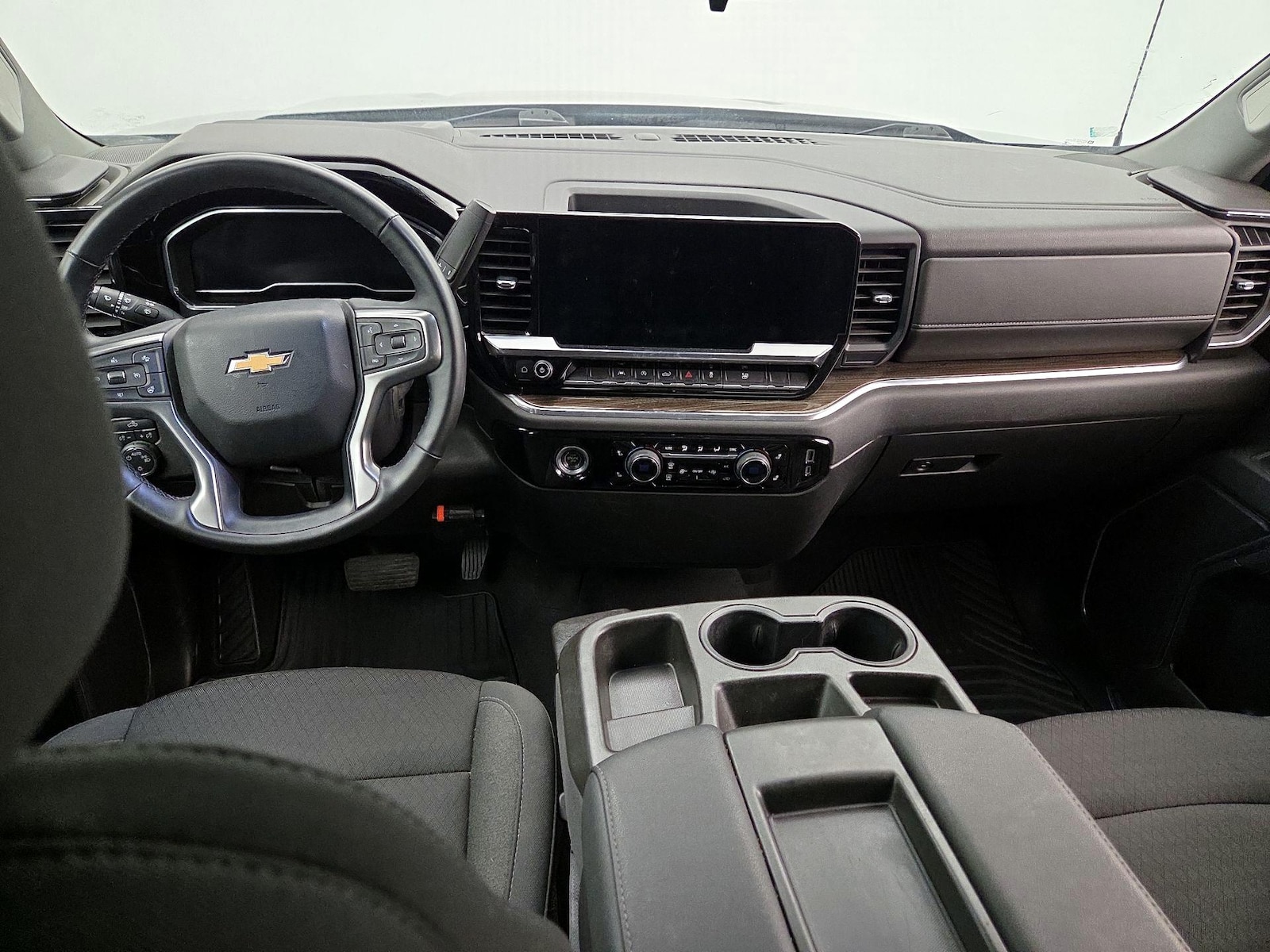 2023 Chevrolet Silverado 1500 LT - Photo 10