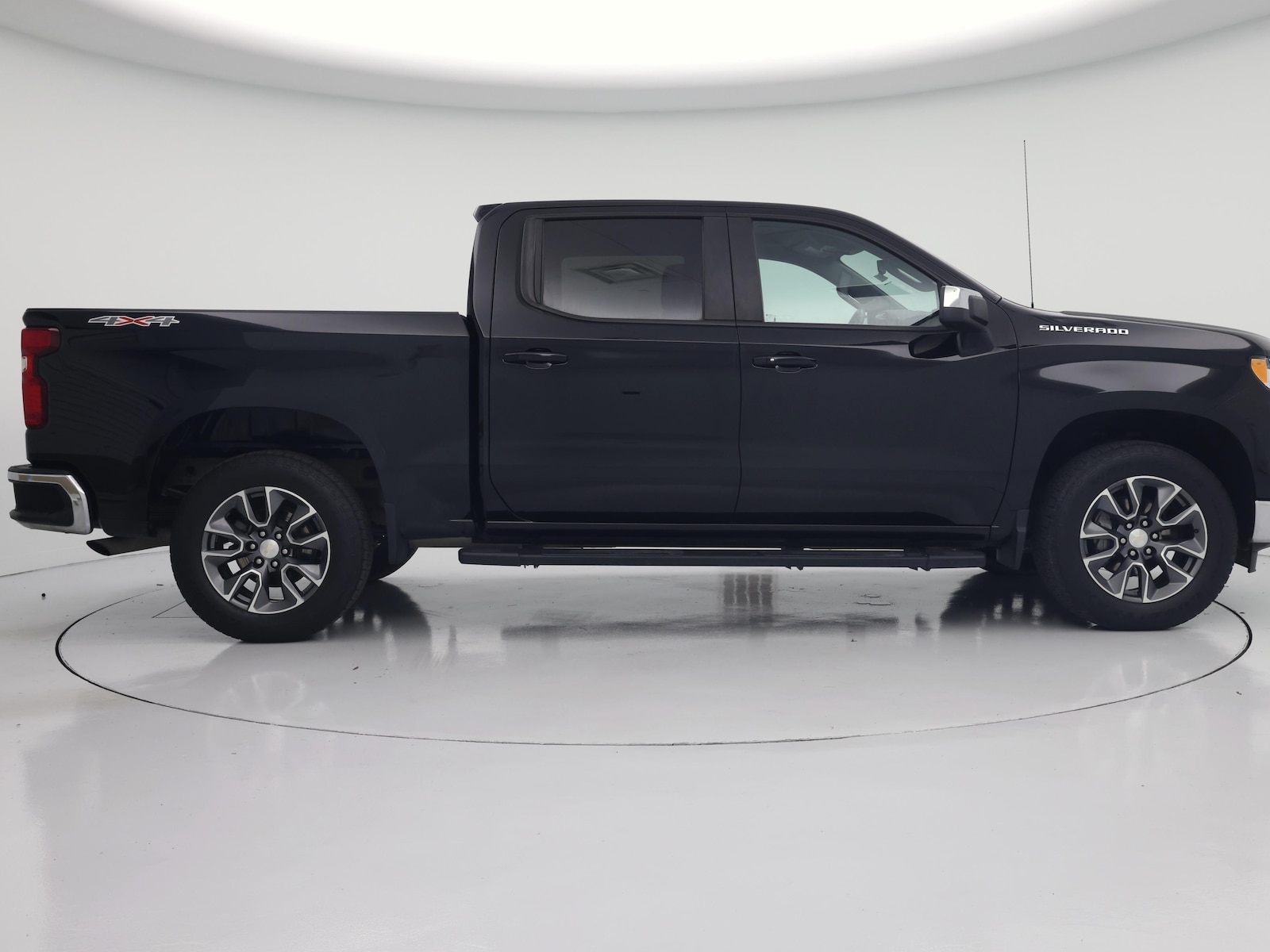 2023 Chevrolet Silverado 1500 LT - Photo 8