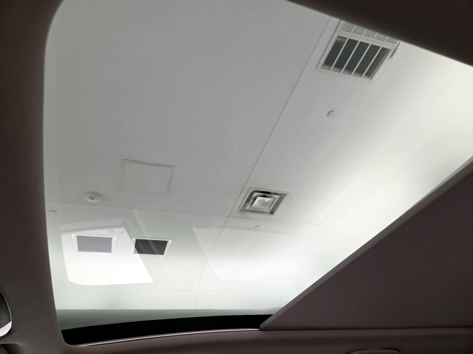 Thumbnail: 2023 Kia Sorento - 20