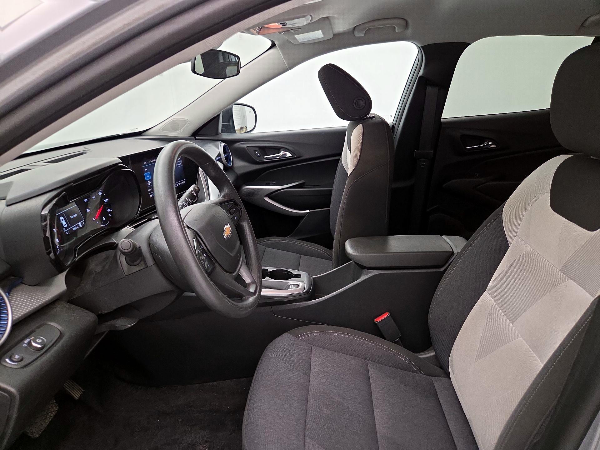 Thumbnail: 2024 Chevrolet Trax - 11
