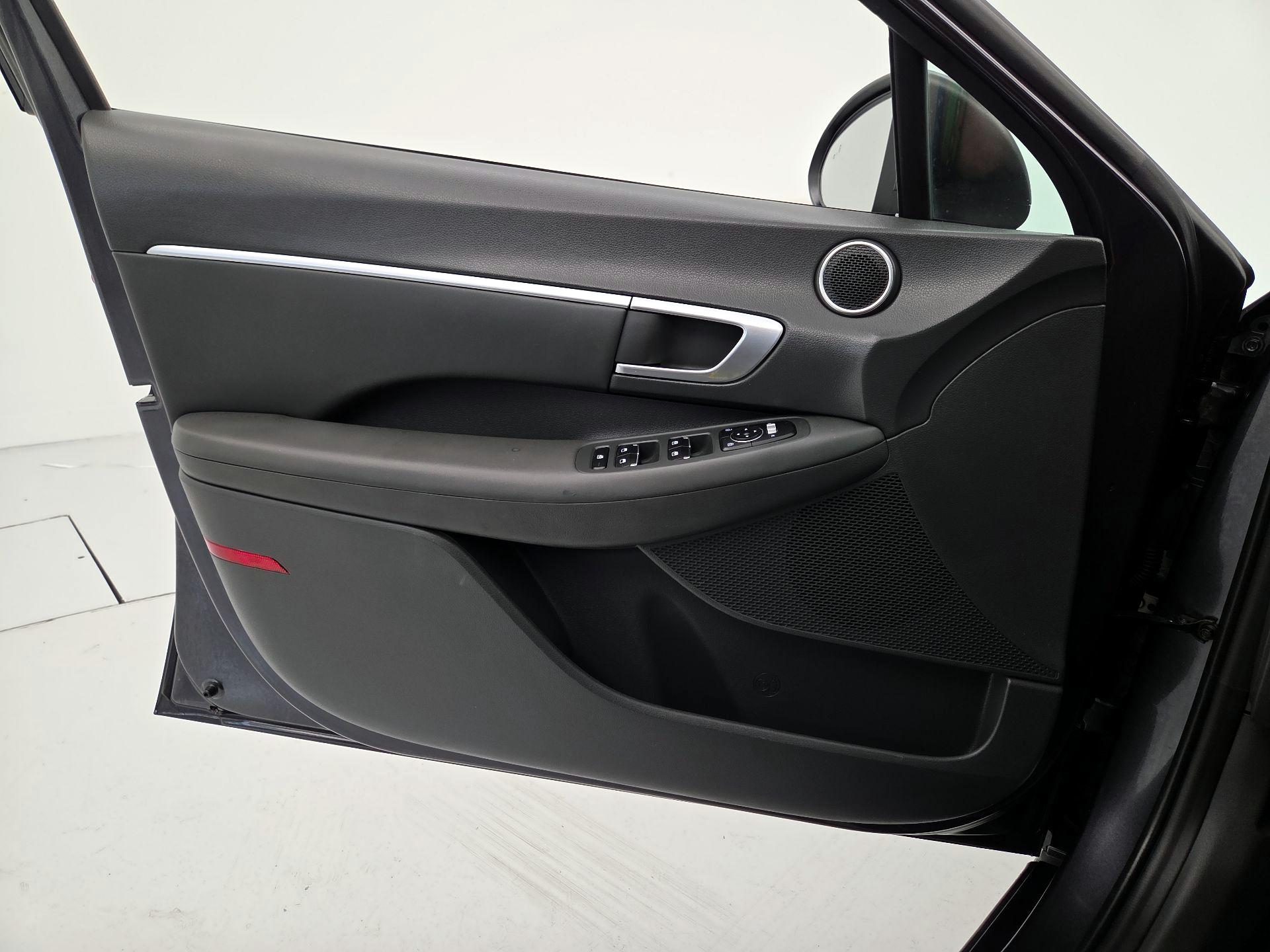 Thumbnail: 2020 Hyundai Sonata - 12