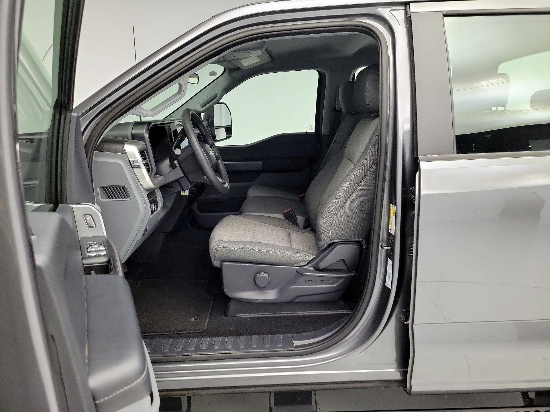 Thumbnail: 2025 Ford F-250 - 11