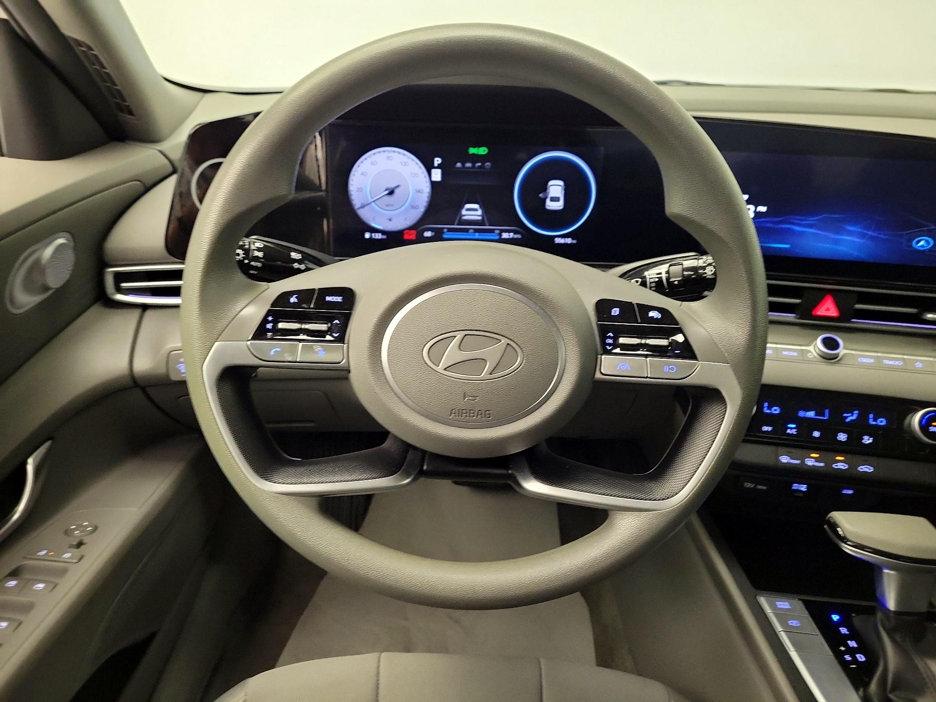 Thumbnail: 2024 Hyundai Elantra - 10