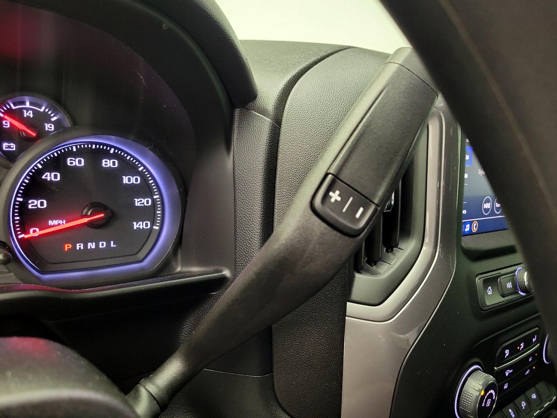 Thumbnail: 2022 Chevrolet Silverado 1500 - 17