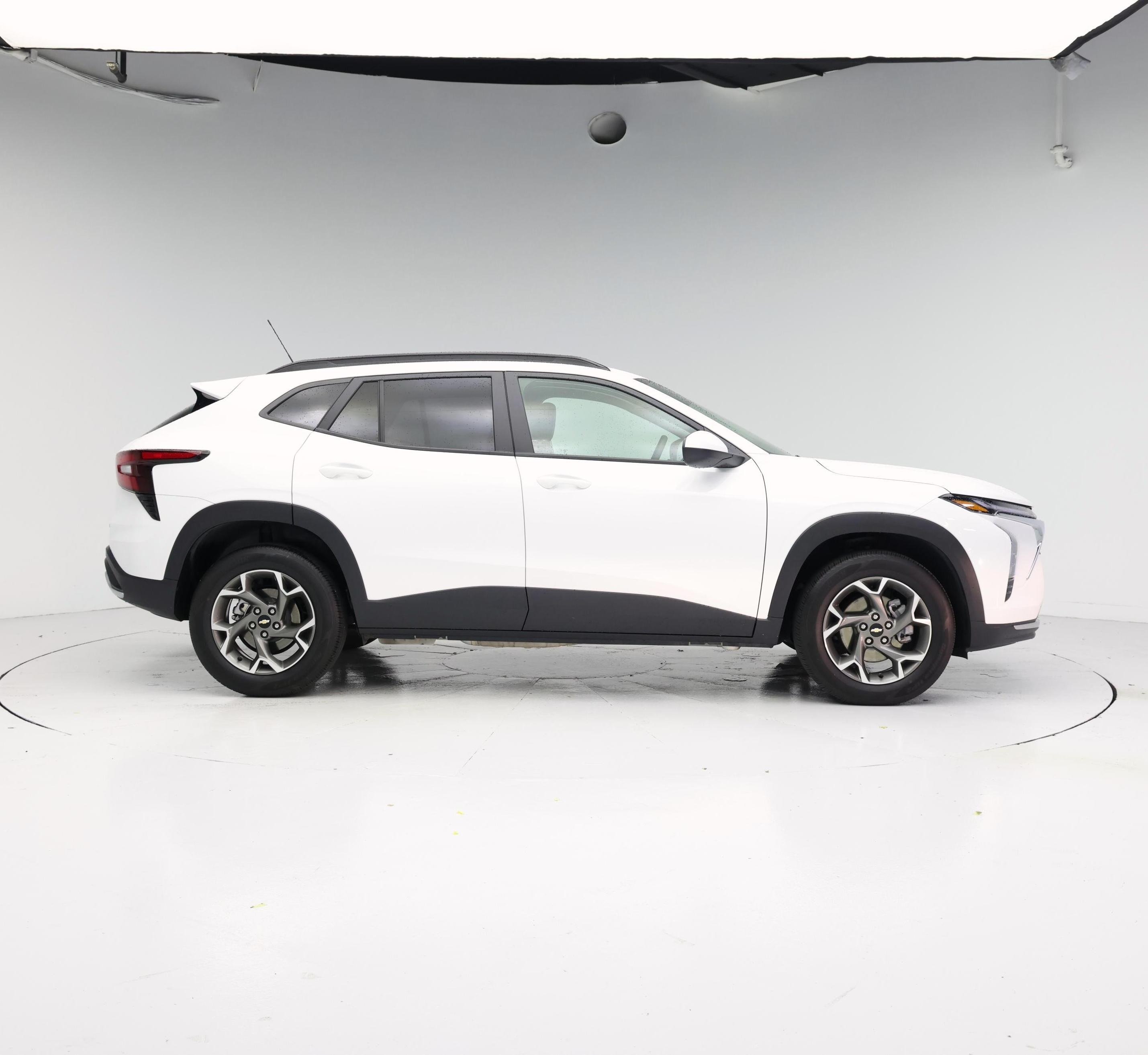 Thumbnail: 2025 Chevrolet Trax - 7
