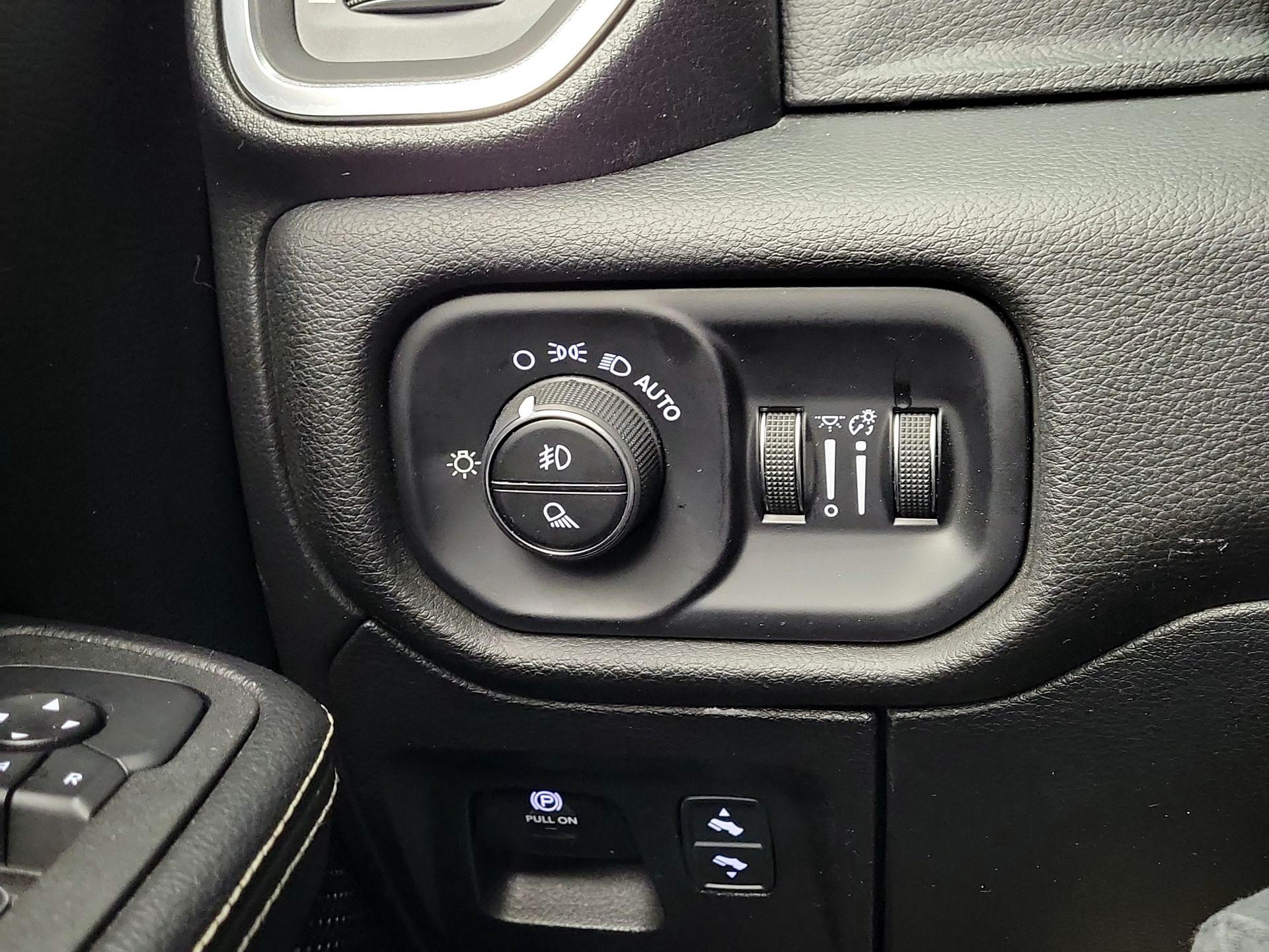 Thumbnail: 2025 RAM 1500 - 13