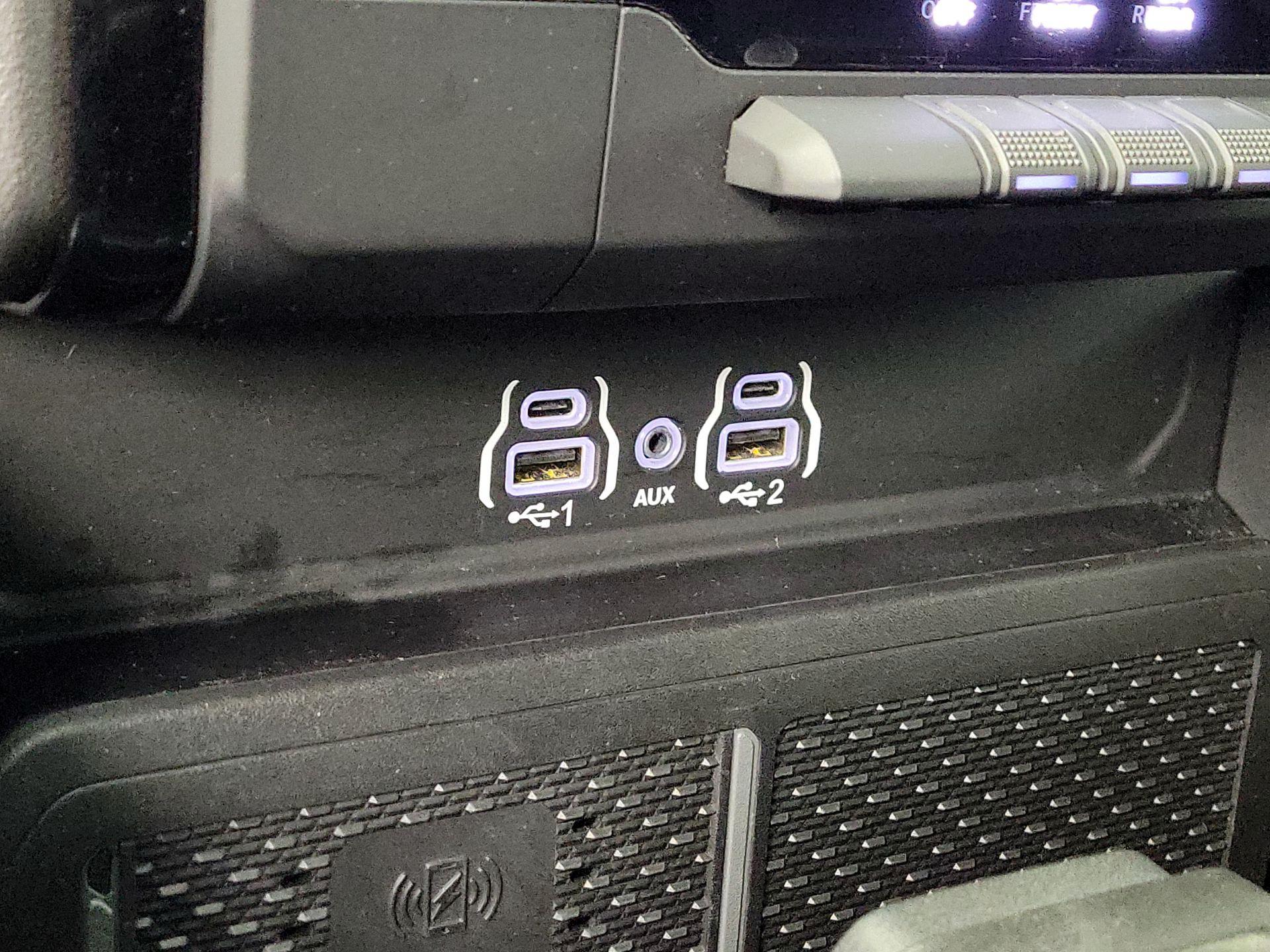 Thumbnail: 2025 RAM 1500 - 18