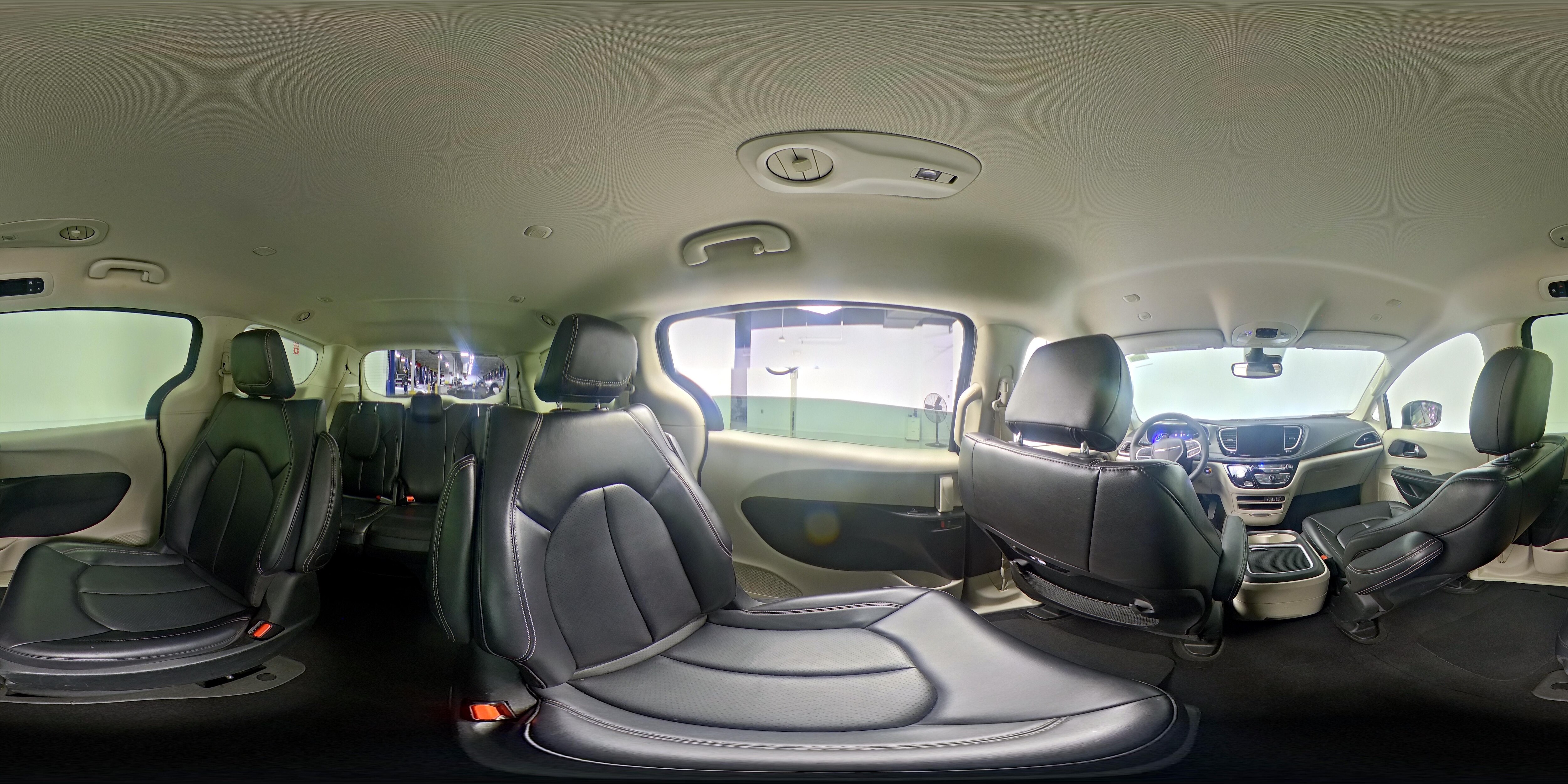 2023 Chrysler Pacifica Hybrid Touring L - Photo 27