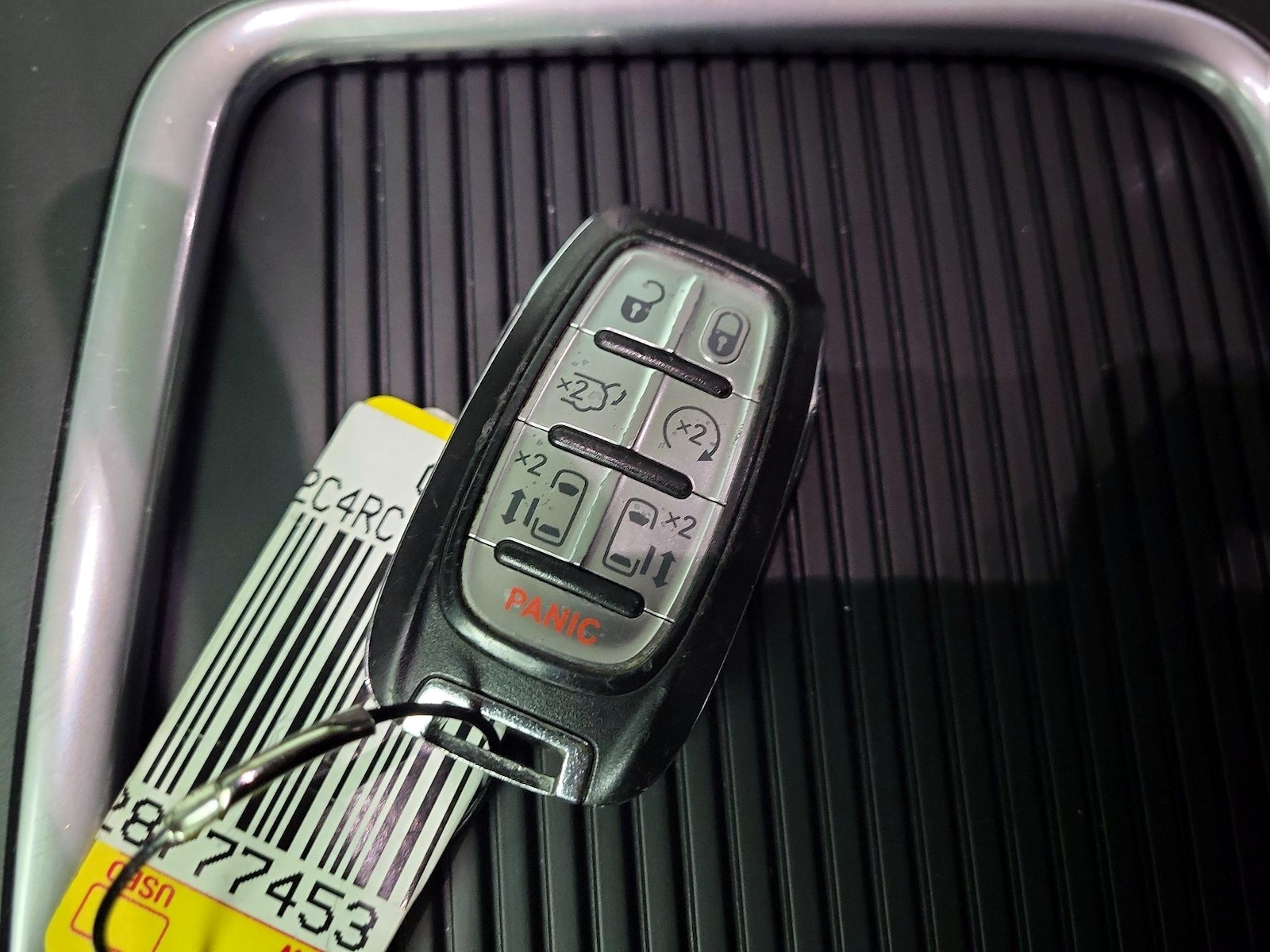2023 Chrysler Pacifica Hybrid Touring L - Photo 25