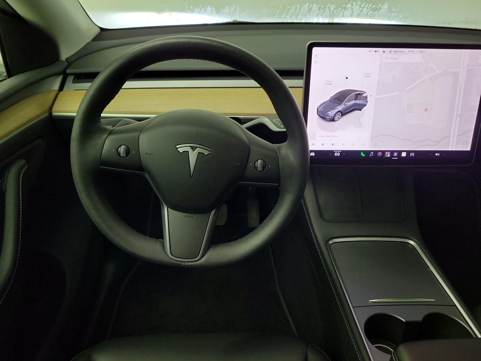 Thumbnail: 2023 Tesla Model Y - 10