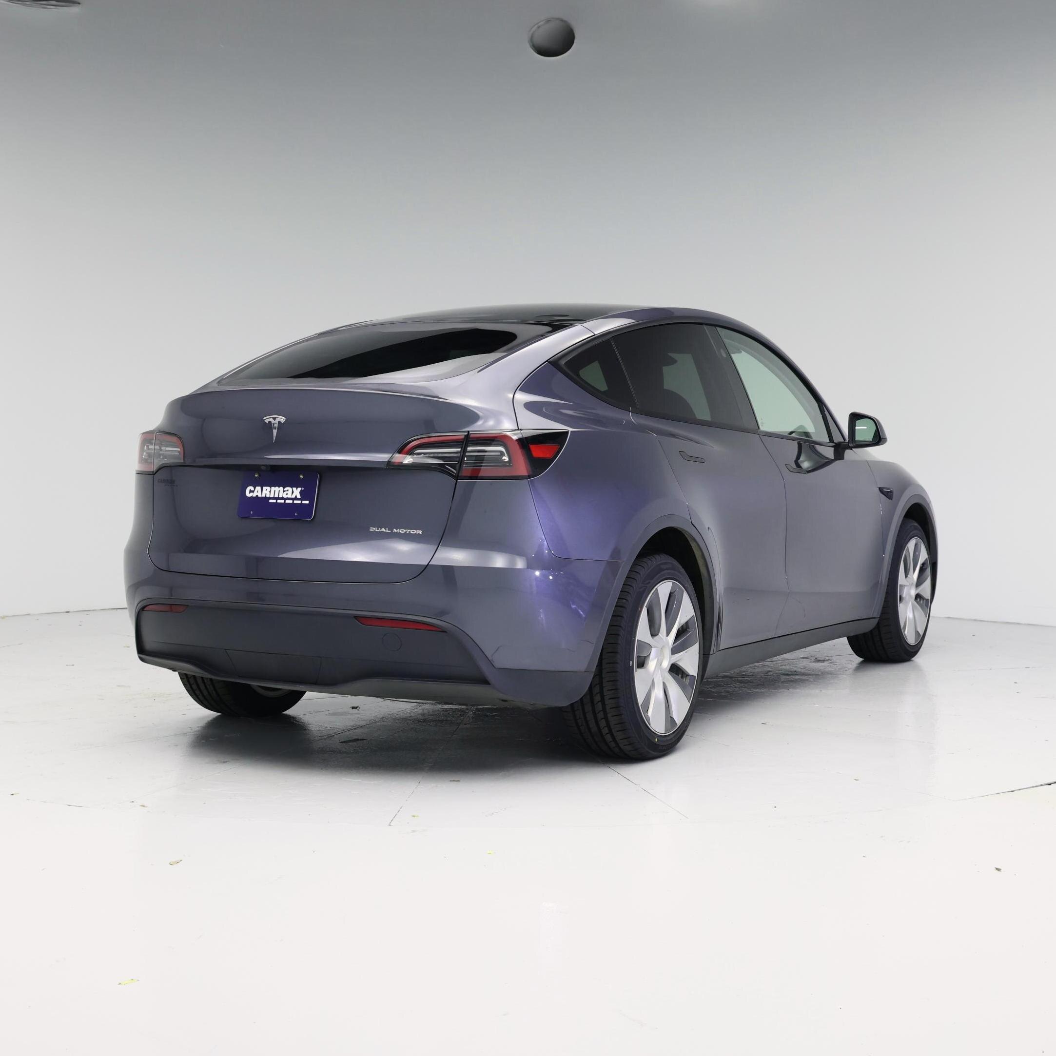 Thumbnail: 2023 Tesla Model Y - 8