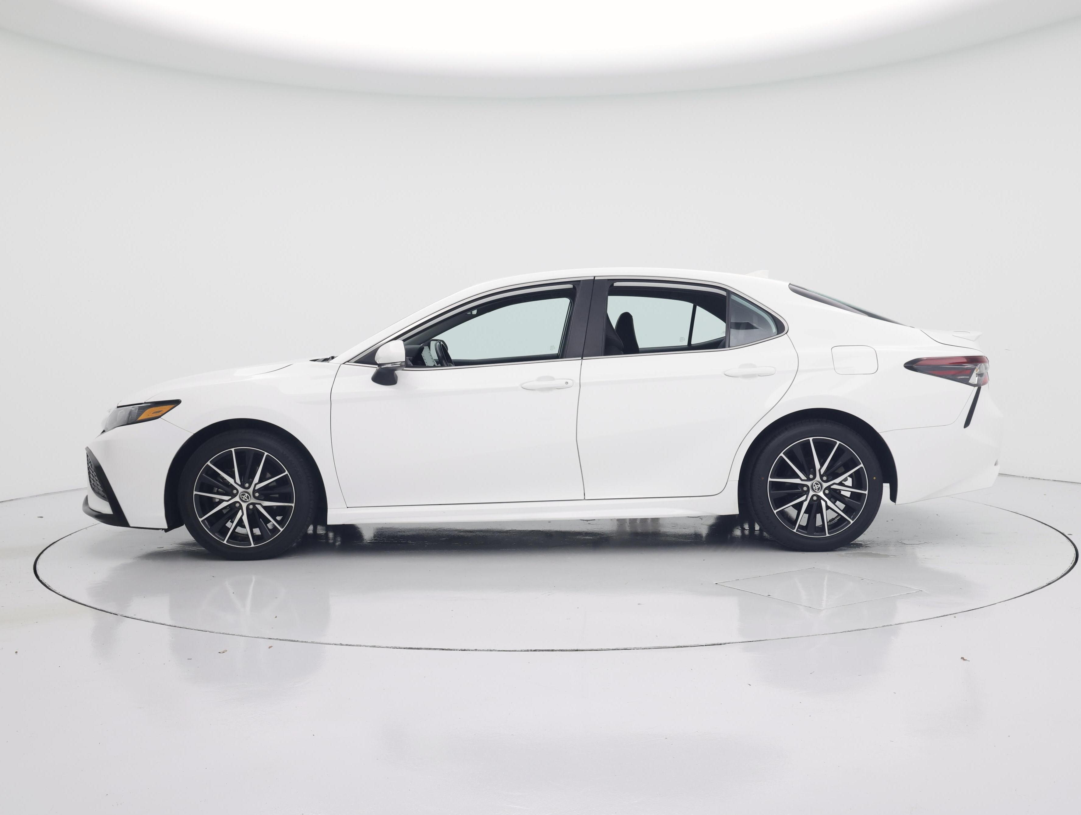 Thumbnail: 2024 Toyota Camry - 3
