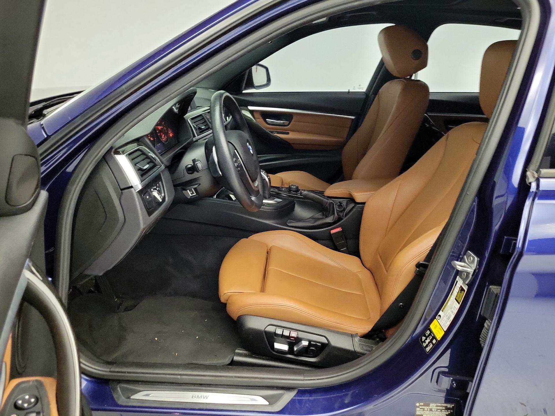 Thumbnail: 2016 BMW 3 Series - 11